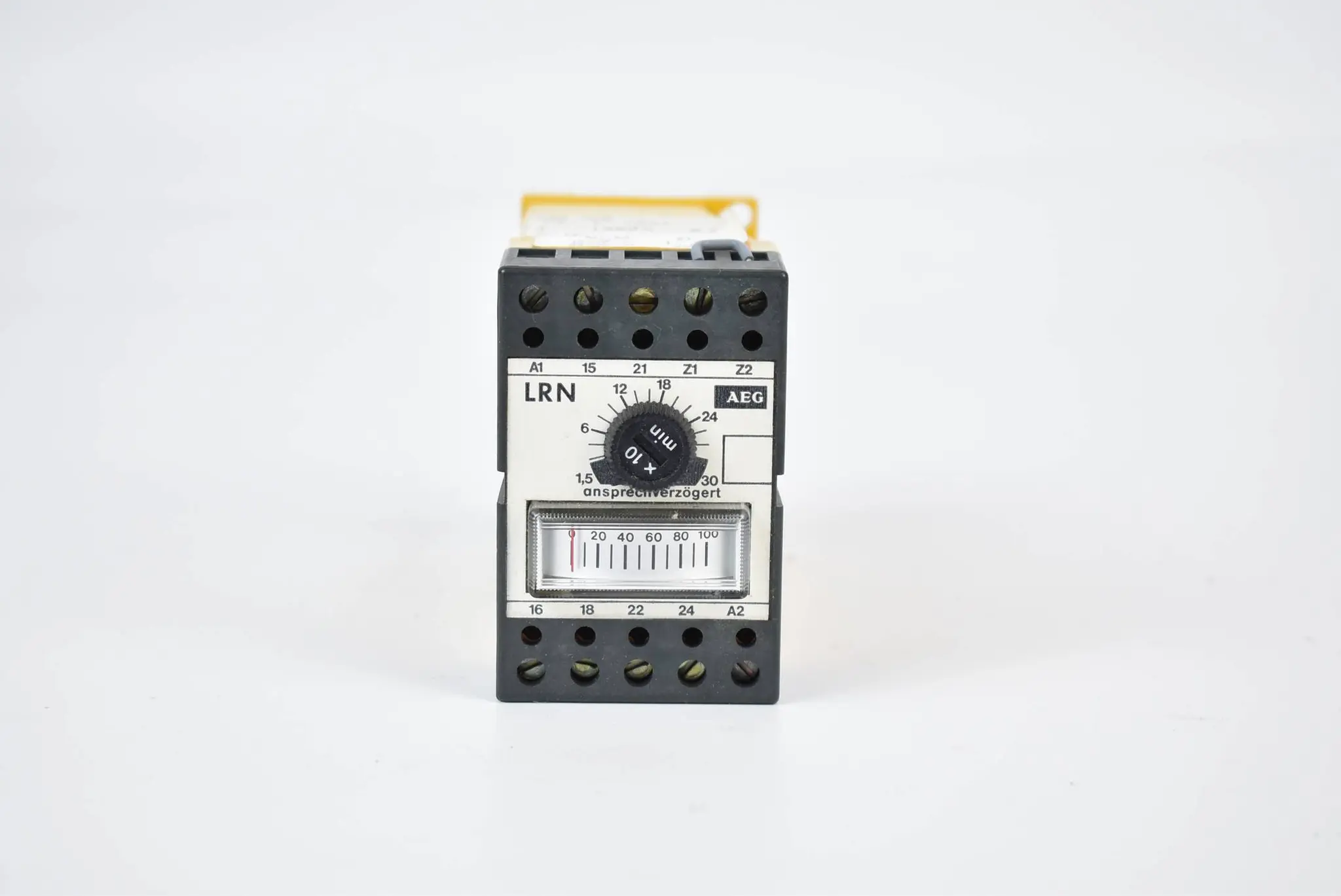 Produktfoto 1 von AEG LRN Zeitrelais 220V 380A 6A ( 910.346.373.08 )