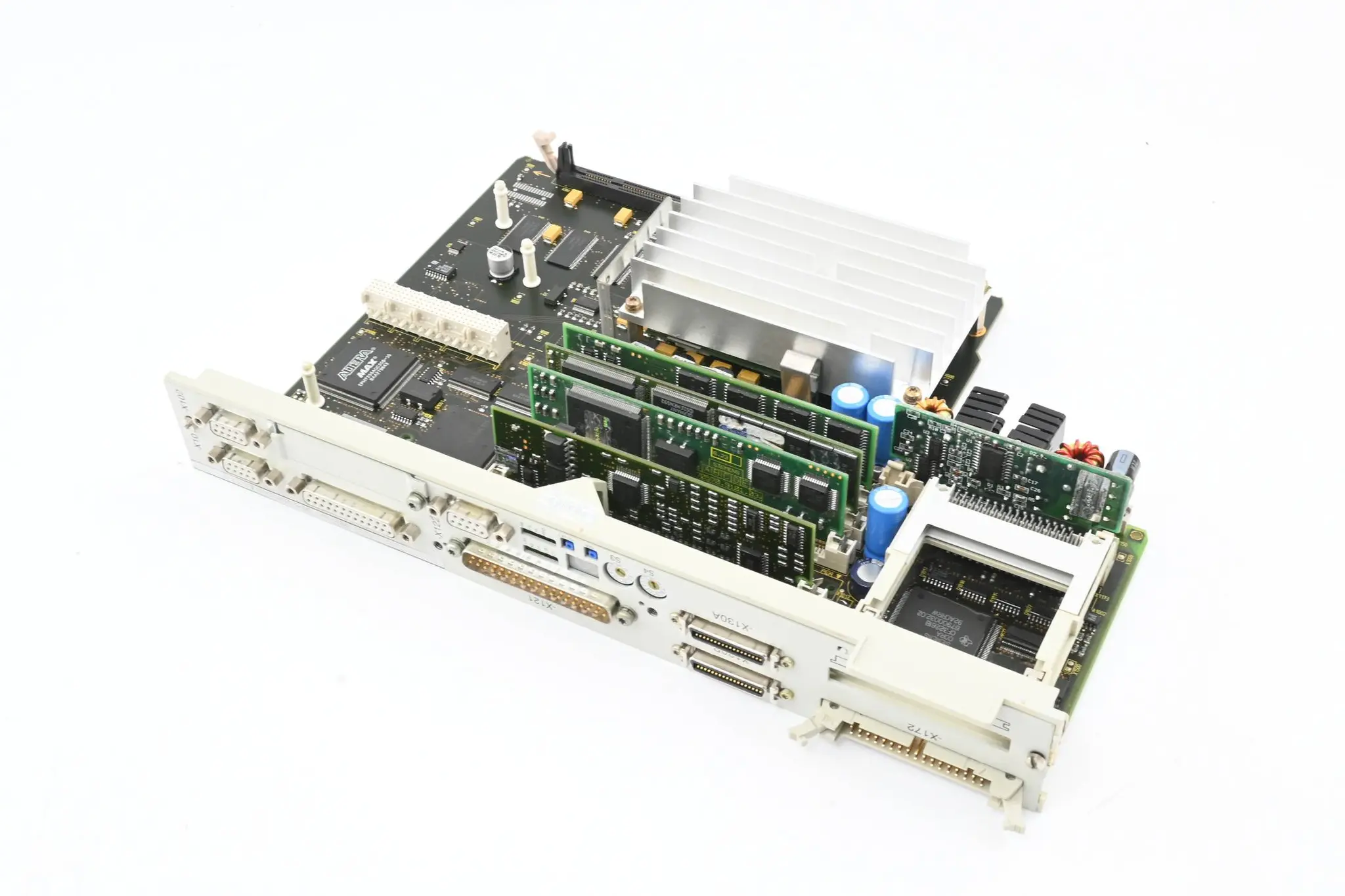 Produktfoto 1 von Siemens sinumerik NCU 573.2 / 32MB 6FC5357-0BB33-0AE1 ( 6FC5 357-0BB33-0AE1 ) C