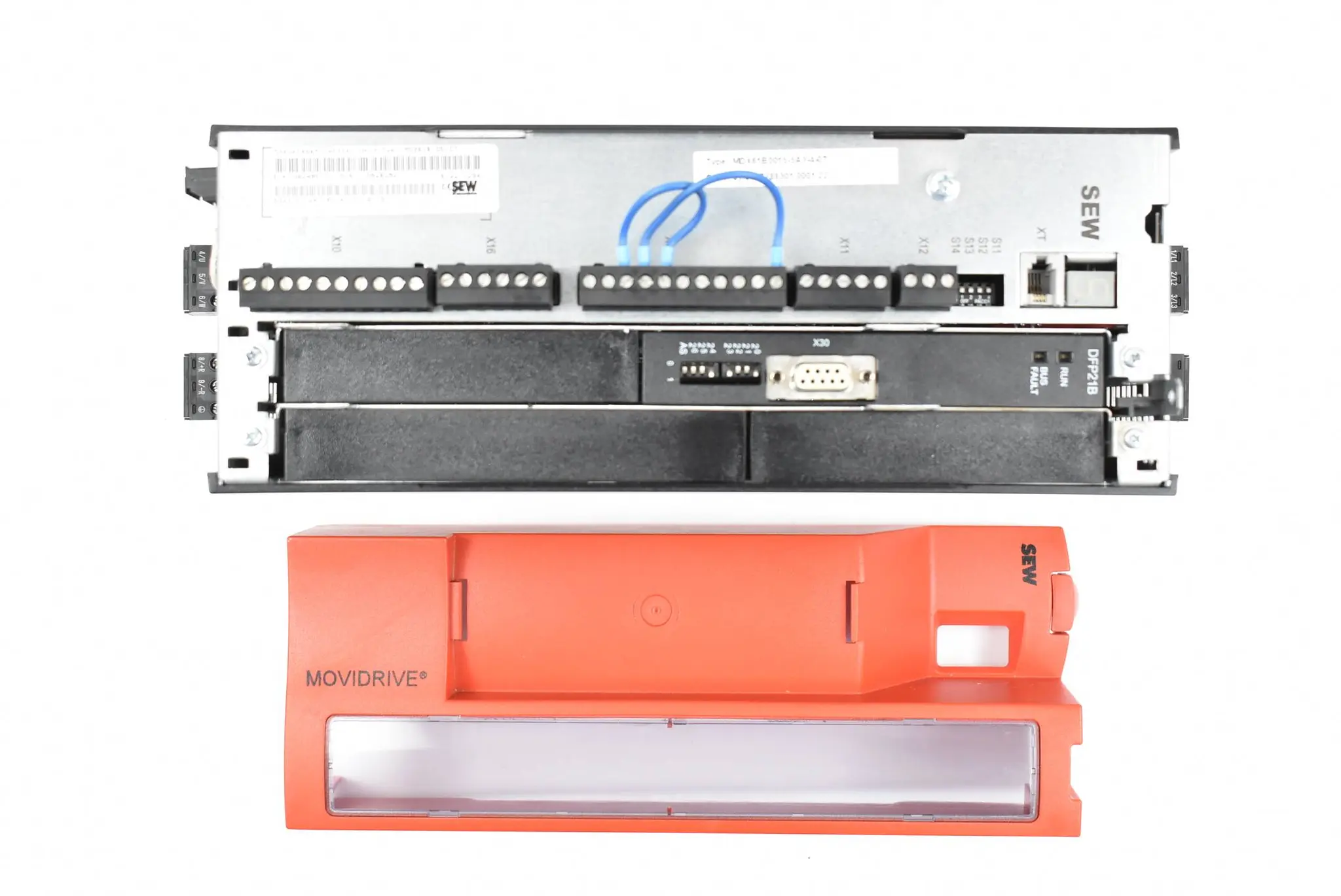 Produktfoto 1 von SEW Eurodrive Movidrive MDX61B0015-5A3-4-0T + MDX60A0015-5A3-4-00 + DFP21B