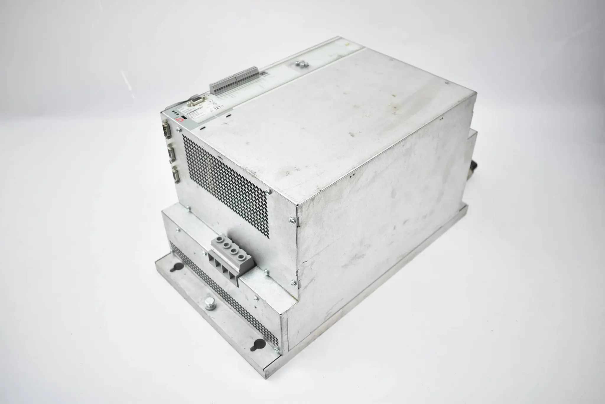Produktfoto 1 von Lust LTi Servo Drive CDS44.072LC1.1 400V-460V AC , 50/60 Hz 76 A