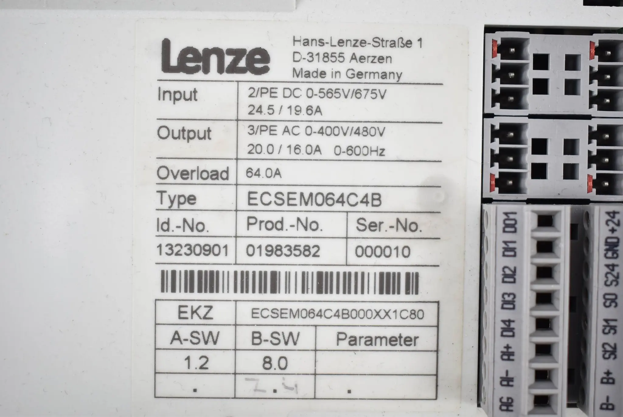 Produktfoto 1 von Lenze Frequenzumrichter ECSEM064C4B ( 13230901 )