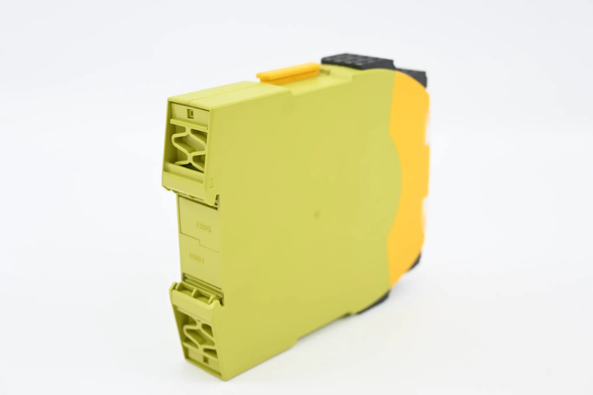 Produktfoto 1 von Pilz Sicherheitsrelais PNOZ s5 C 24VDC 2n/o 2n/o t ( 751105 )