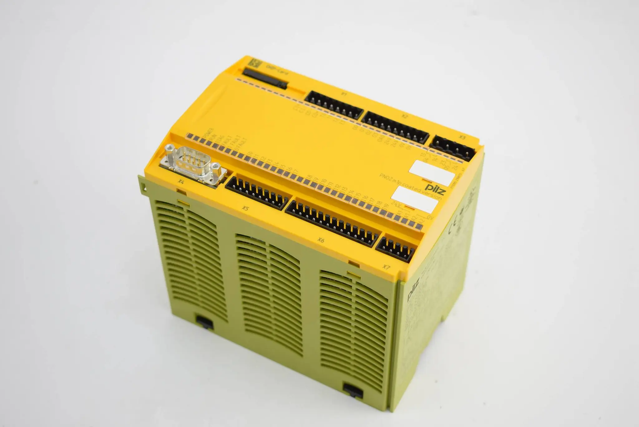 Produktfoto 1 von Pilz PNOZ m1p coated version ( 773105 )