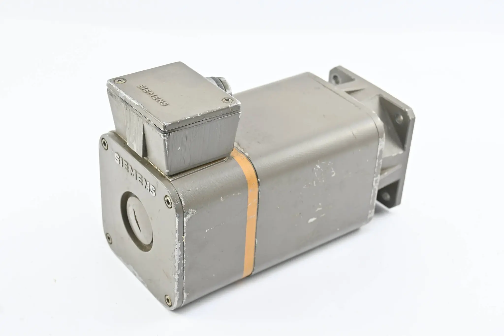 Produktfoto 1 von Siemens Servomotor 1FT5062-0AC01-0-Z ( 1FT5 062-0AC01-0-Z ) Z= K31