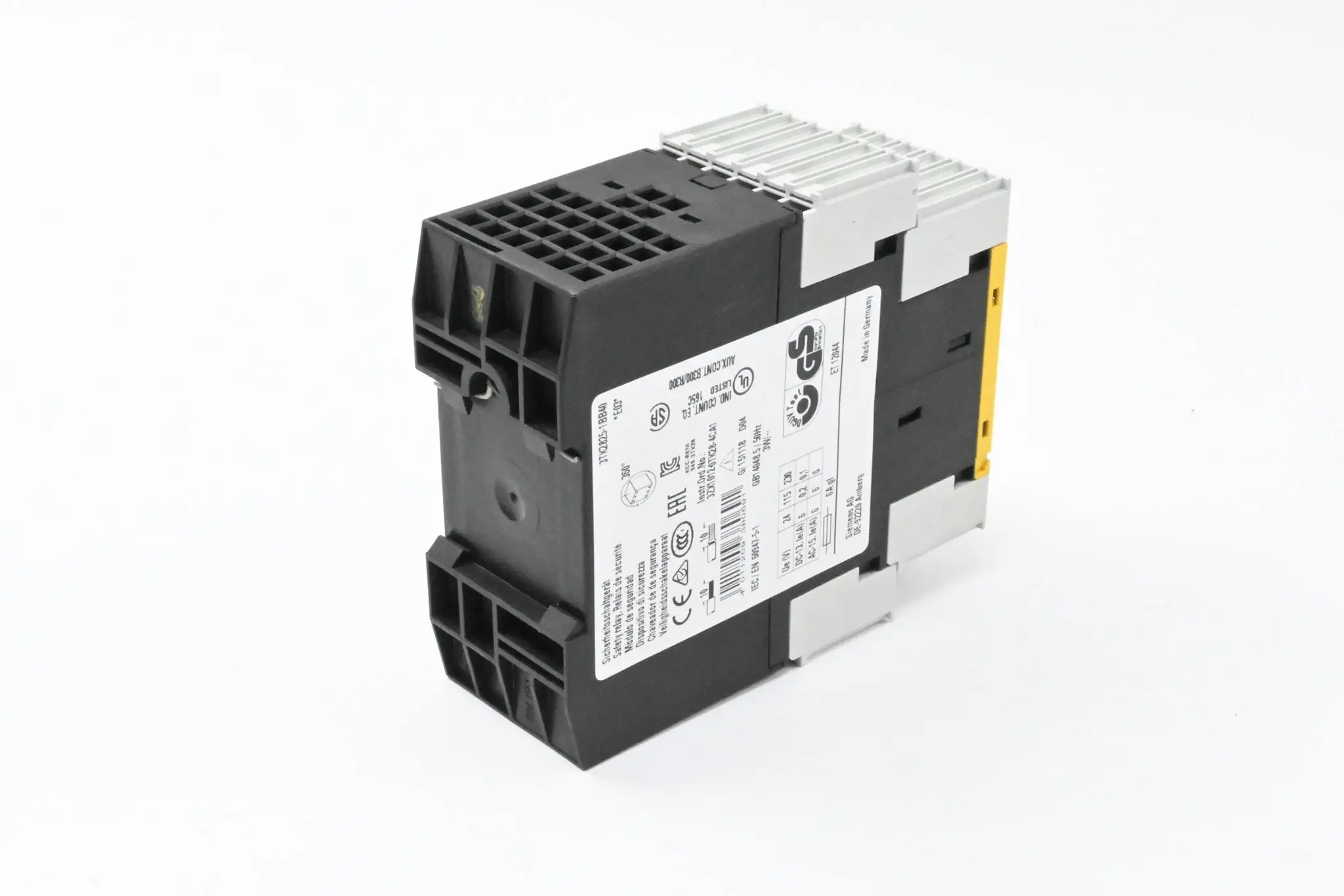 Produktfoto 1 von Siemens Sirius Sicherheitsschaltgerät 3TK2825-1BB40 ( 3TK2 825-1BB40 )