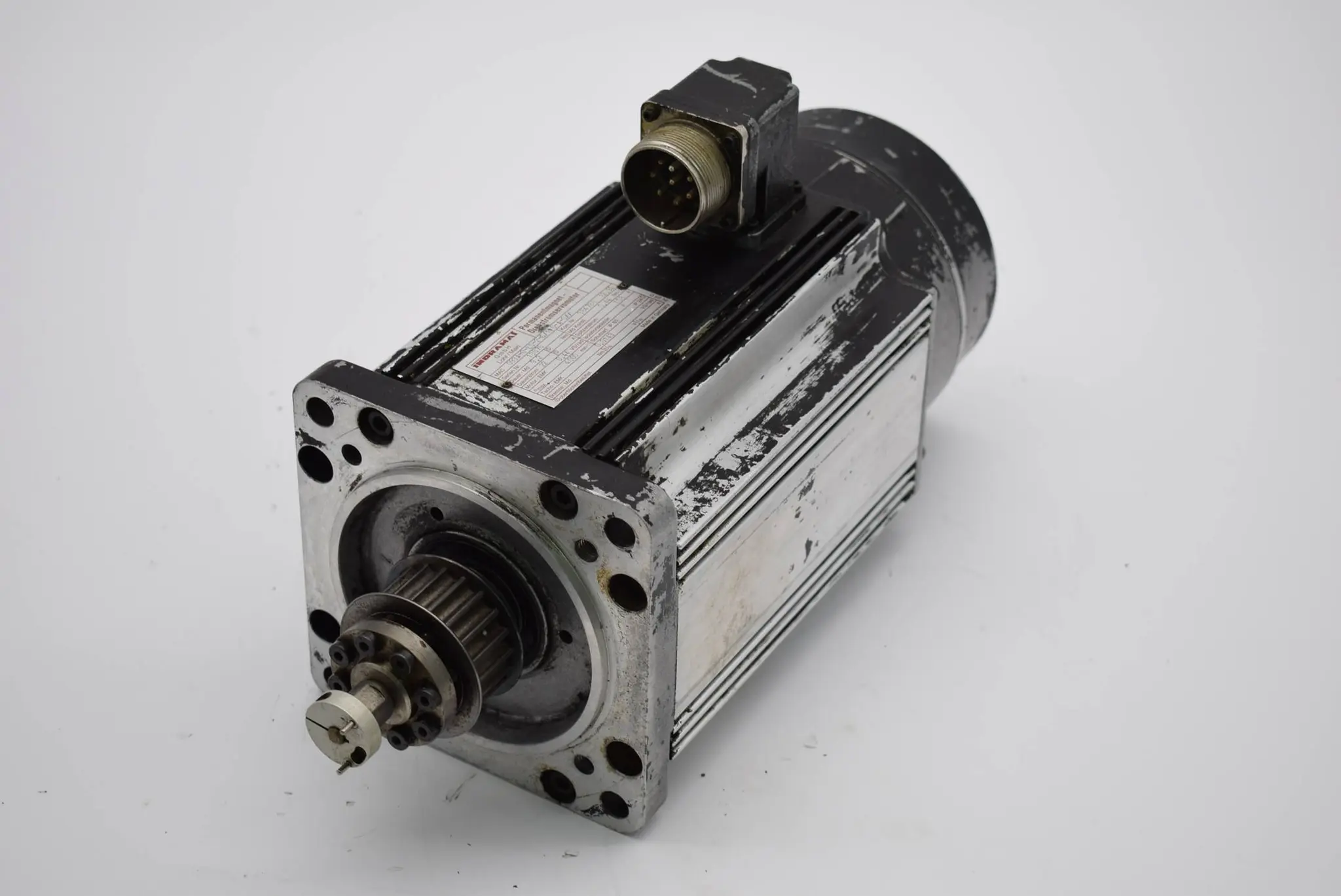 Produktfoto 1 von Indramat Permanentmagnet Drehstromservomotor 13076 093A-0-LS-2-C/110-A-0//