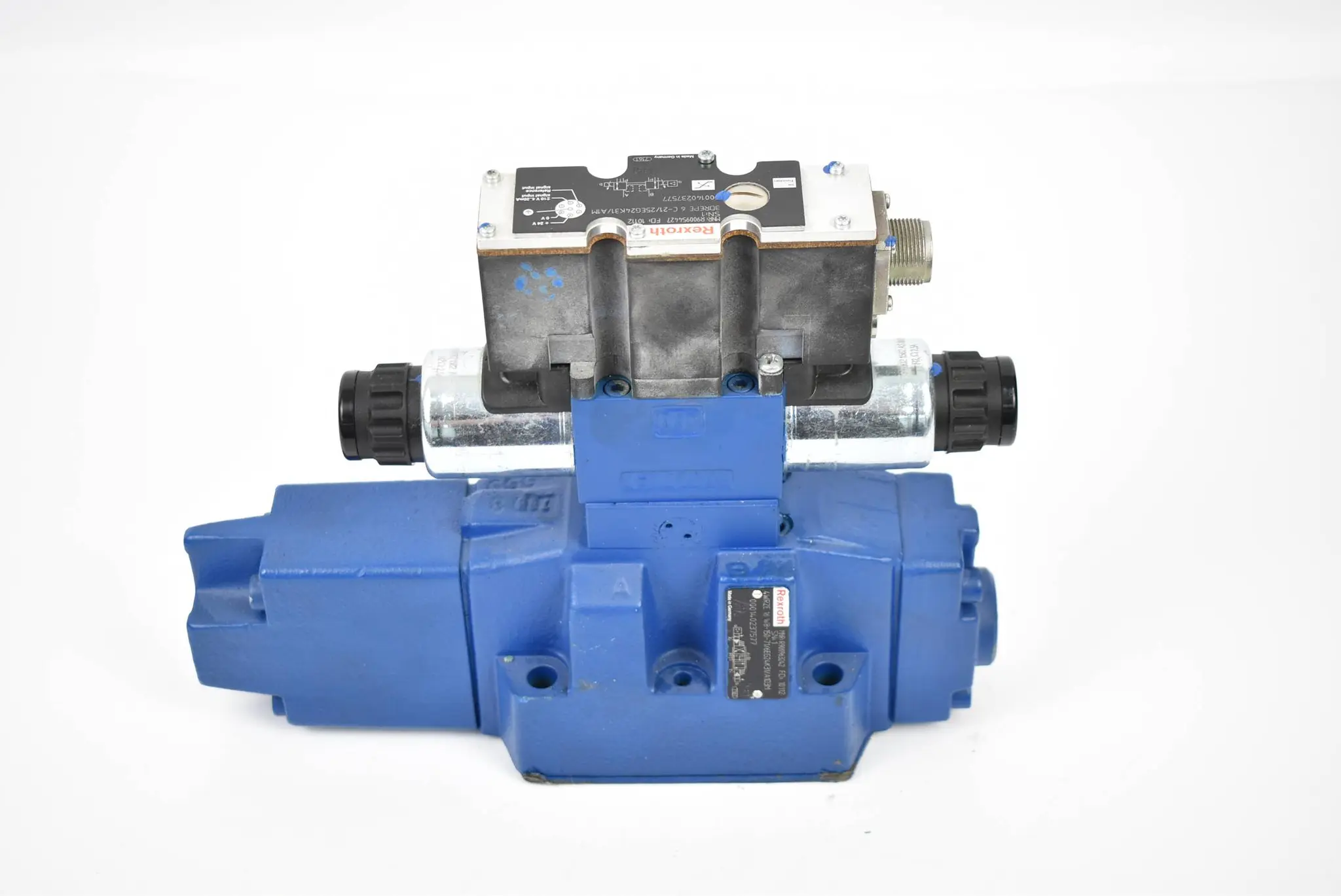 Produktfoto 1 von Rexroth Proportionaldruckminderer 4WRZE 16 W8-150-71/6EG24K31/A1D3M / R900963242