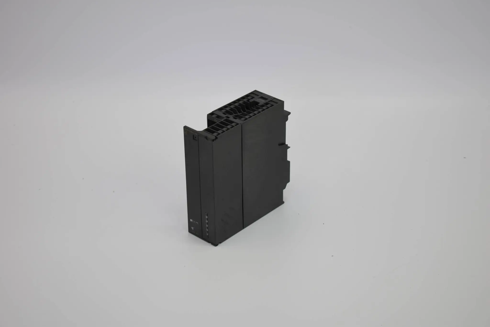 Produktfoto 1 von Siemens simatic C7-621 IM621 S7-300 6ES7 621-1AD00-6AE3 ( 6ES7621-1AD00-6AE3 )