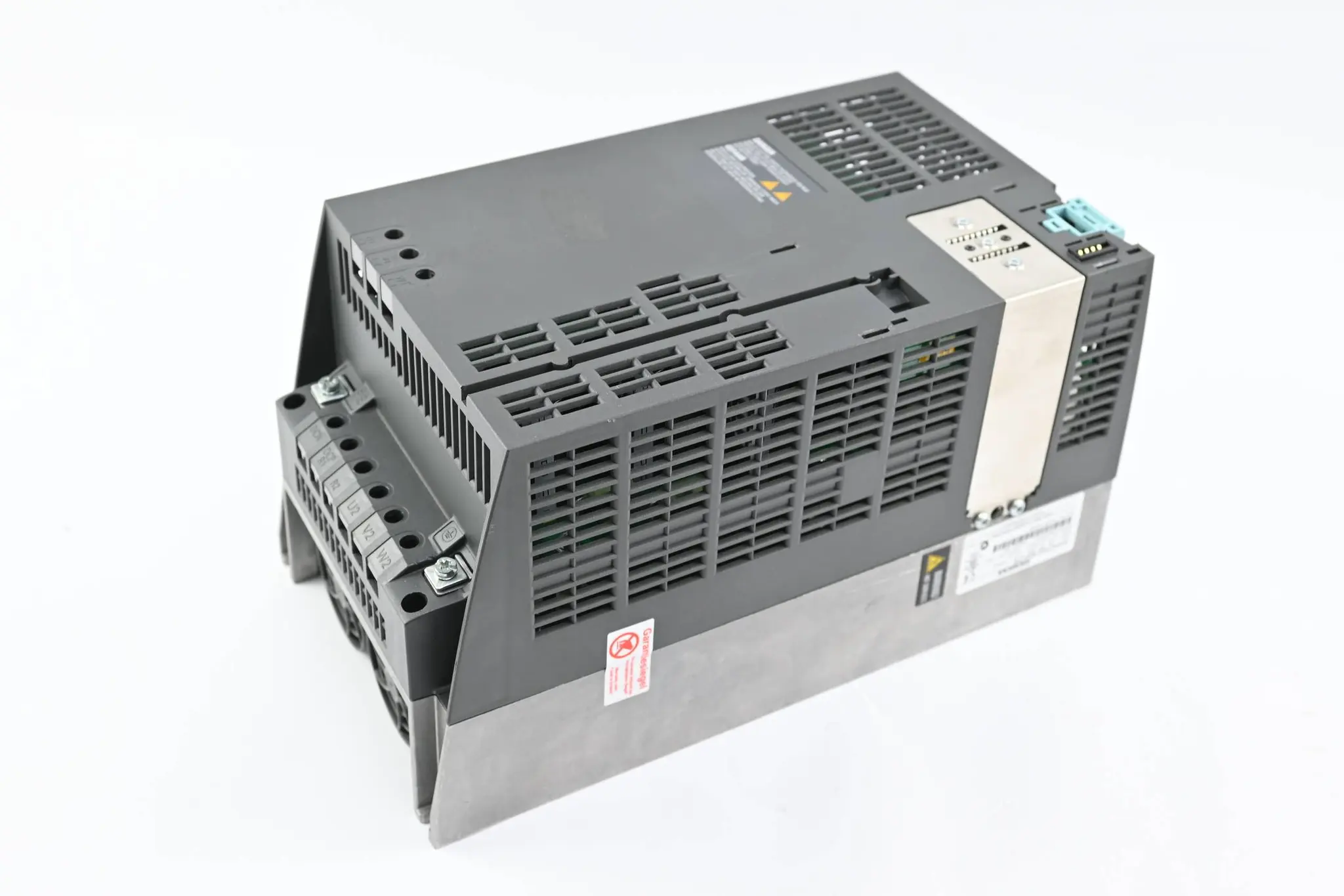 Produktfoto 1 von Siemens Sinamics PM240 6SL3224-0BE25-5UA0 ( 6SL3 224-0BE25-5UA0 ) Ver. D02