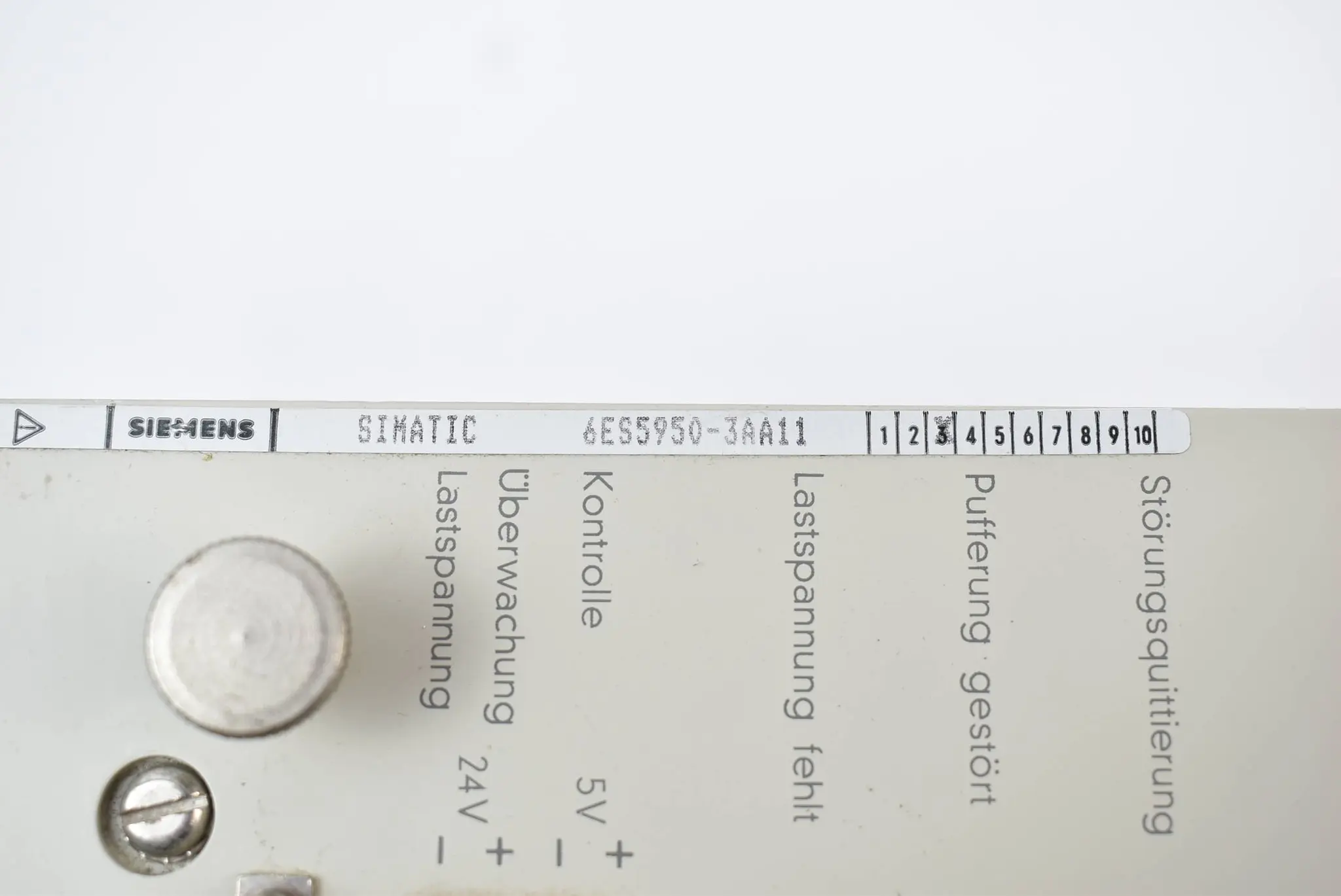 Produktfoto 1 von Siemens Simatic Stromversorgung 6ES5950-3AA11 ( 6ES5 950-3AA11 )