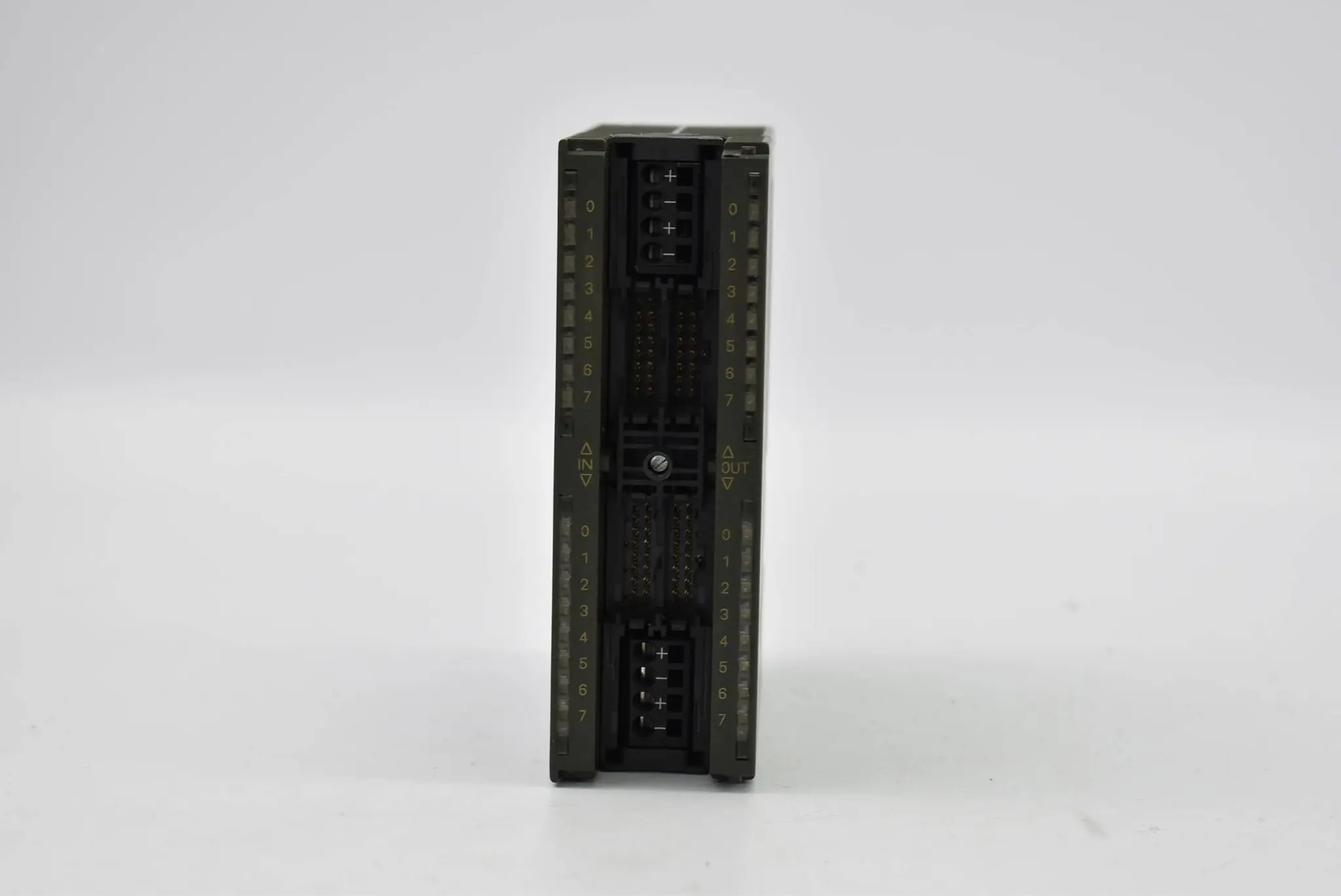 Produktfoto 1 von Siemens Simatic S7-300 Digital 6ES7323-1BL00-0AA0 ( 6ES7 323-1BL00-0AA0 )