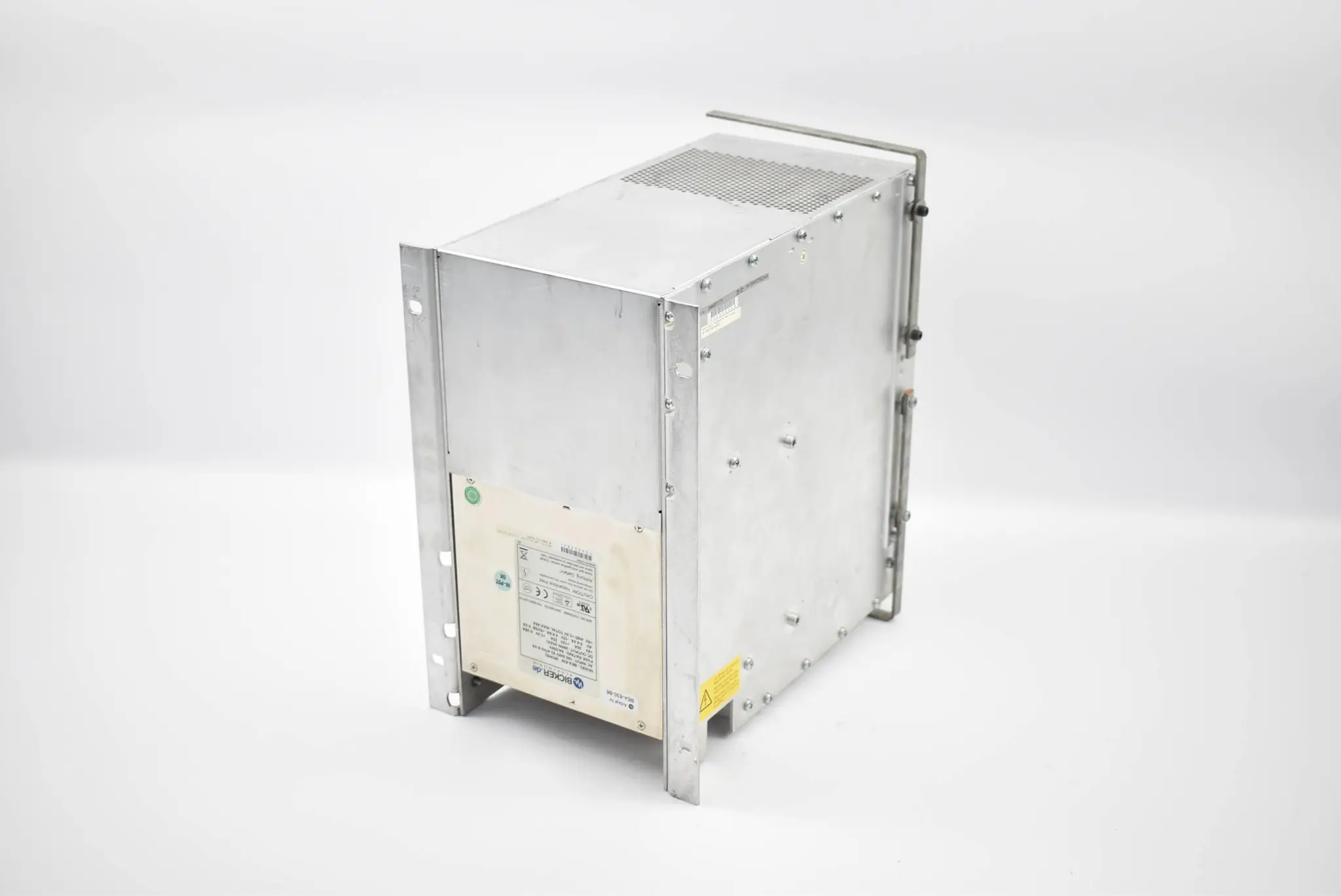 Produktfoto 1 von Rack HC110 7HE/28TE ( 24491171 ) + Bicker Netzteil BEA-630