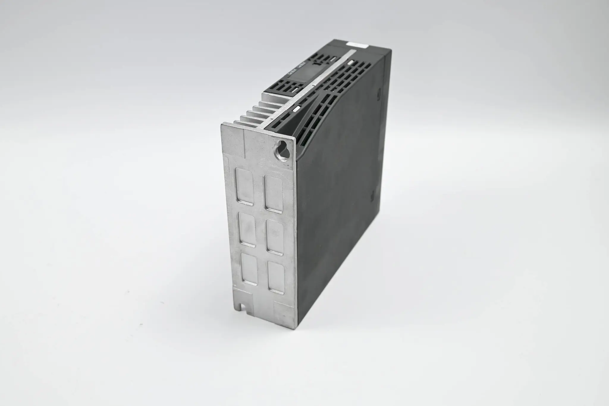 Produktfoto 1 von Siemens sinamics V90 Profinet PN 6SL3210-5FE10-4UF0 ( 6SL3 210-5FE10-4UF0 ) E2