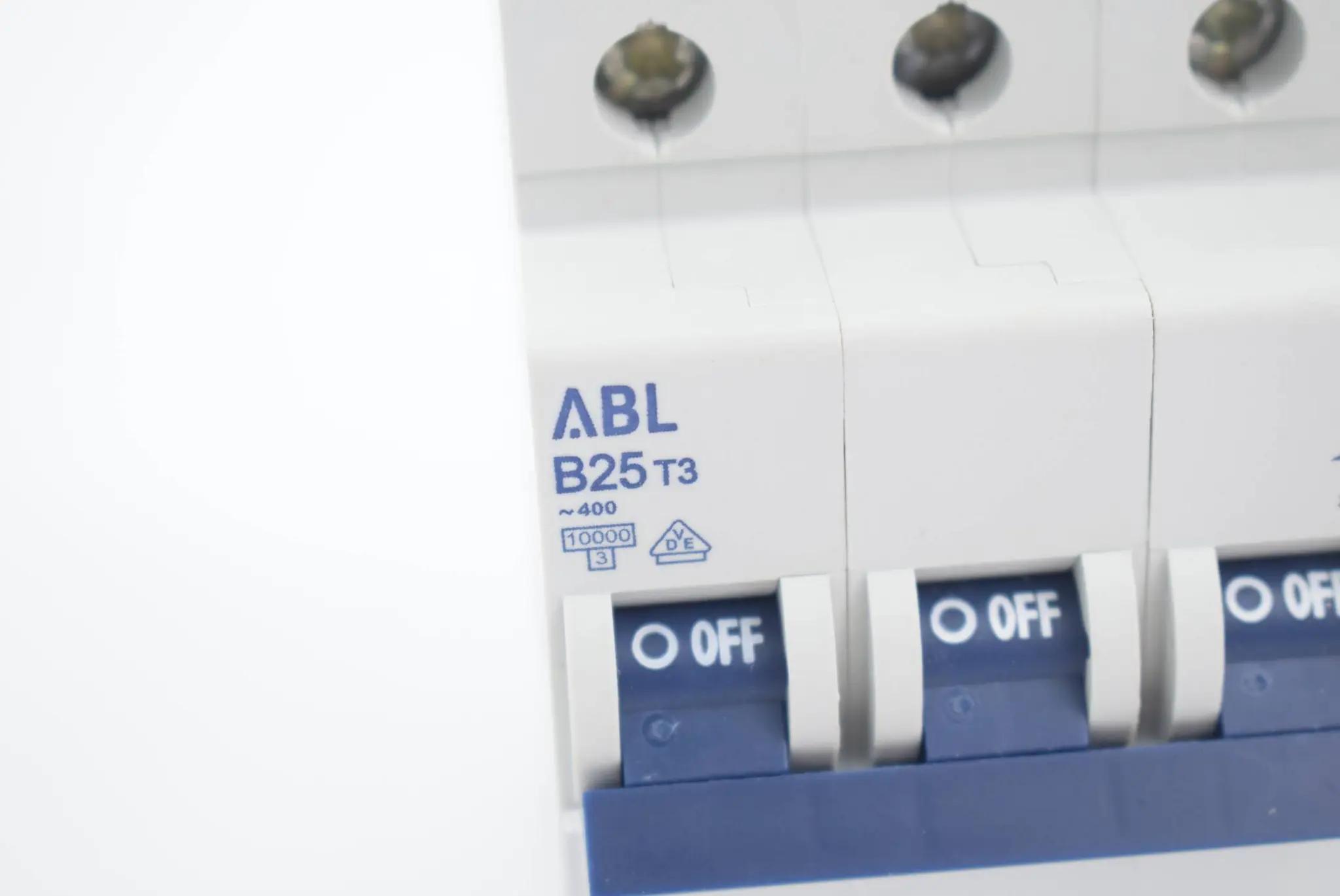 Produktfoto 1 von ABL 2 Stück Leitungsschutzschalter B25T3