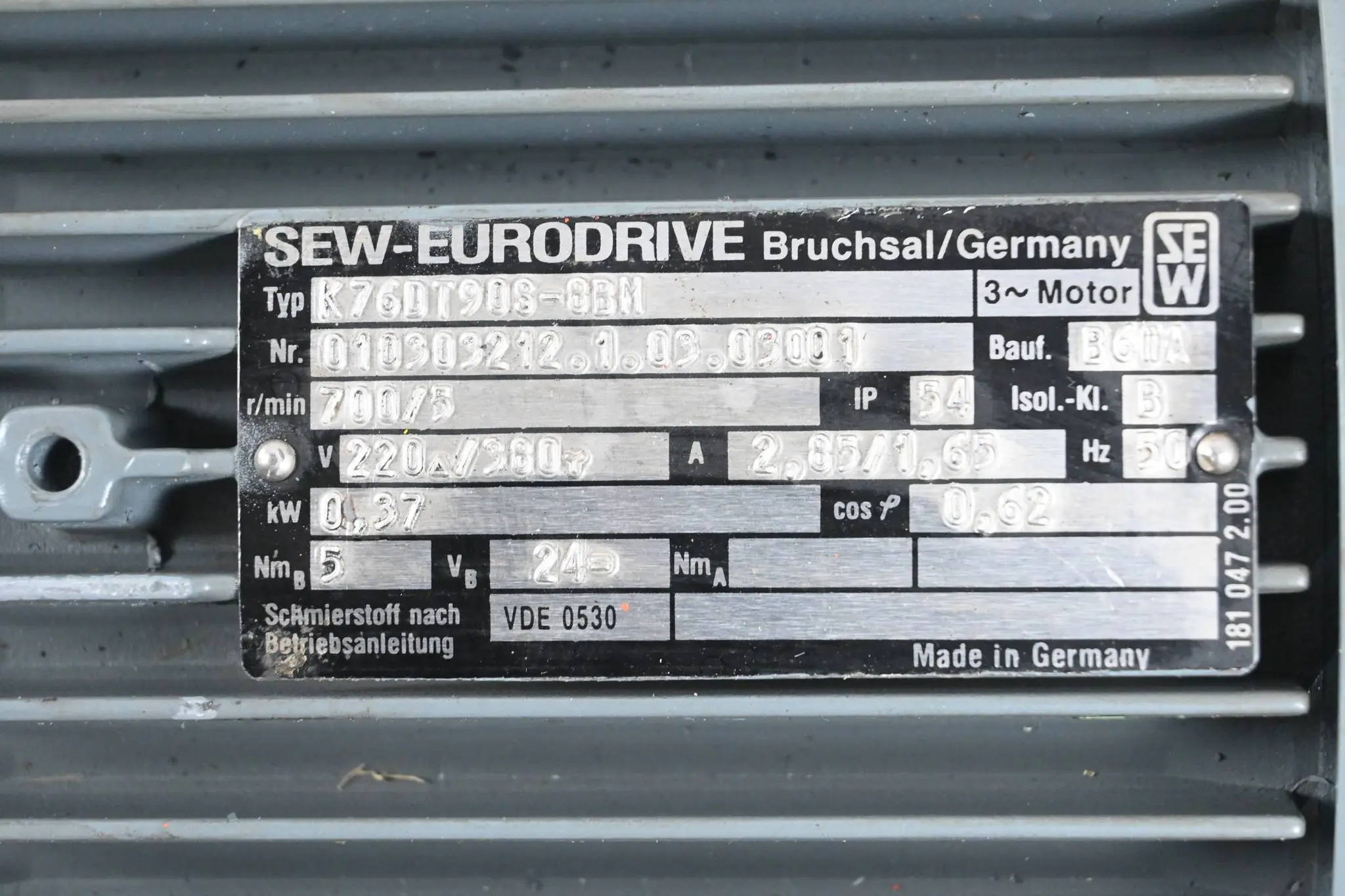 Produktfoto 1 von SEW-Eurodrive 3~ Getriebemotor K76DT90S-8BM ( K76 DT90S-8BM ) 0,37 kW