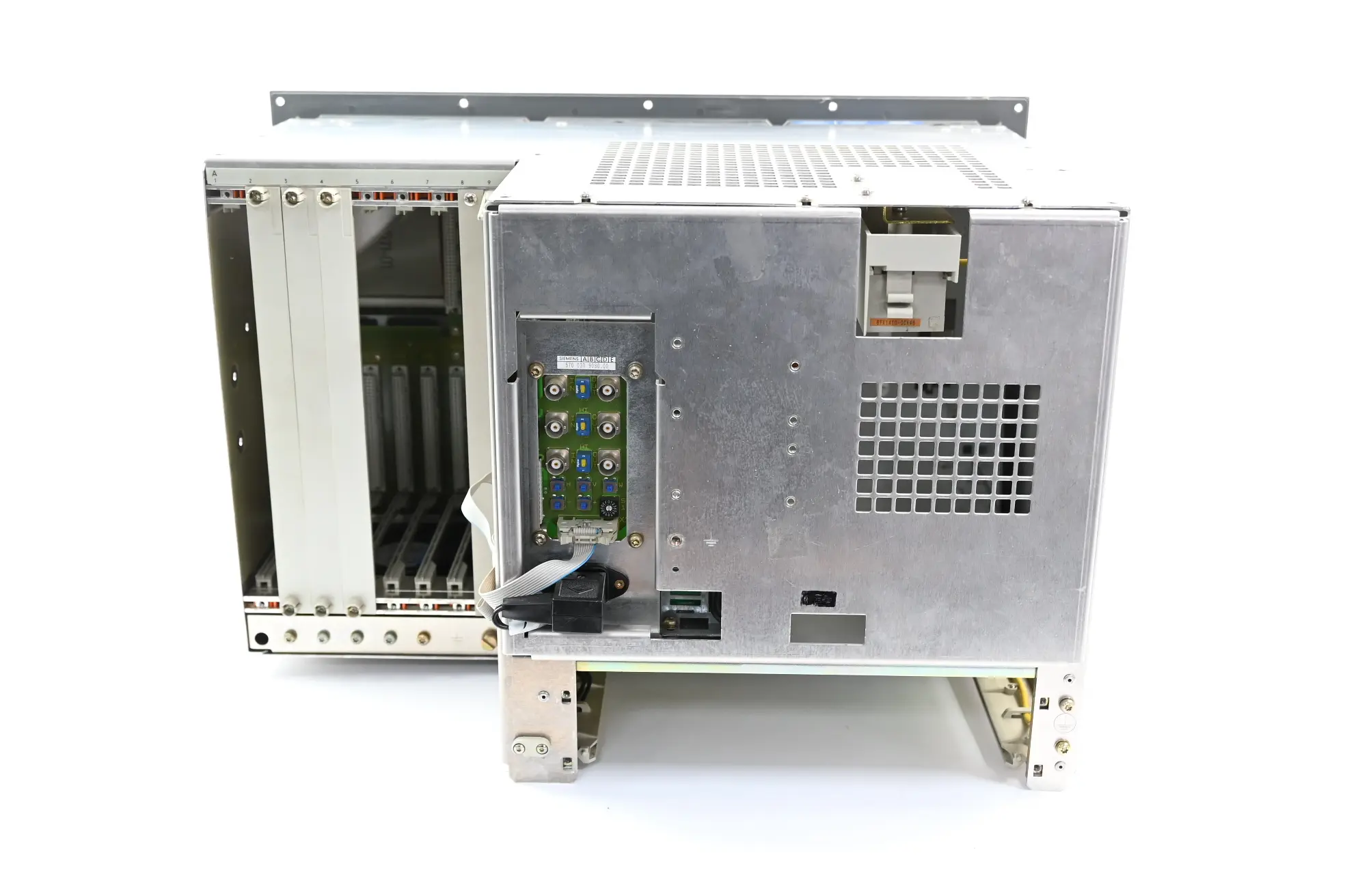 Produktfoto 1 von Siemens Sinumerik 820 M Bedientafel 6FC3561-1AC-Z ( 6FC3 561-1AC-Z )