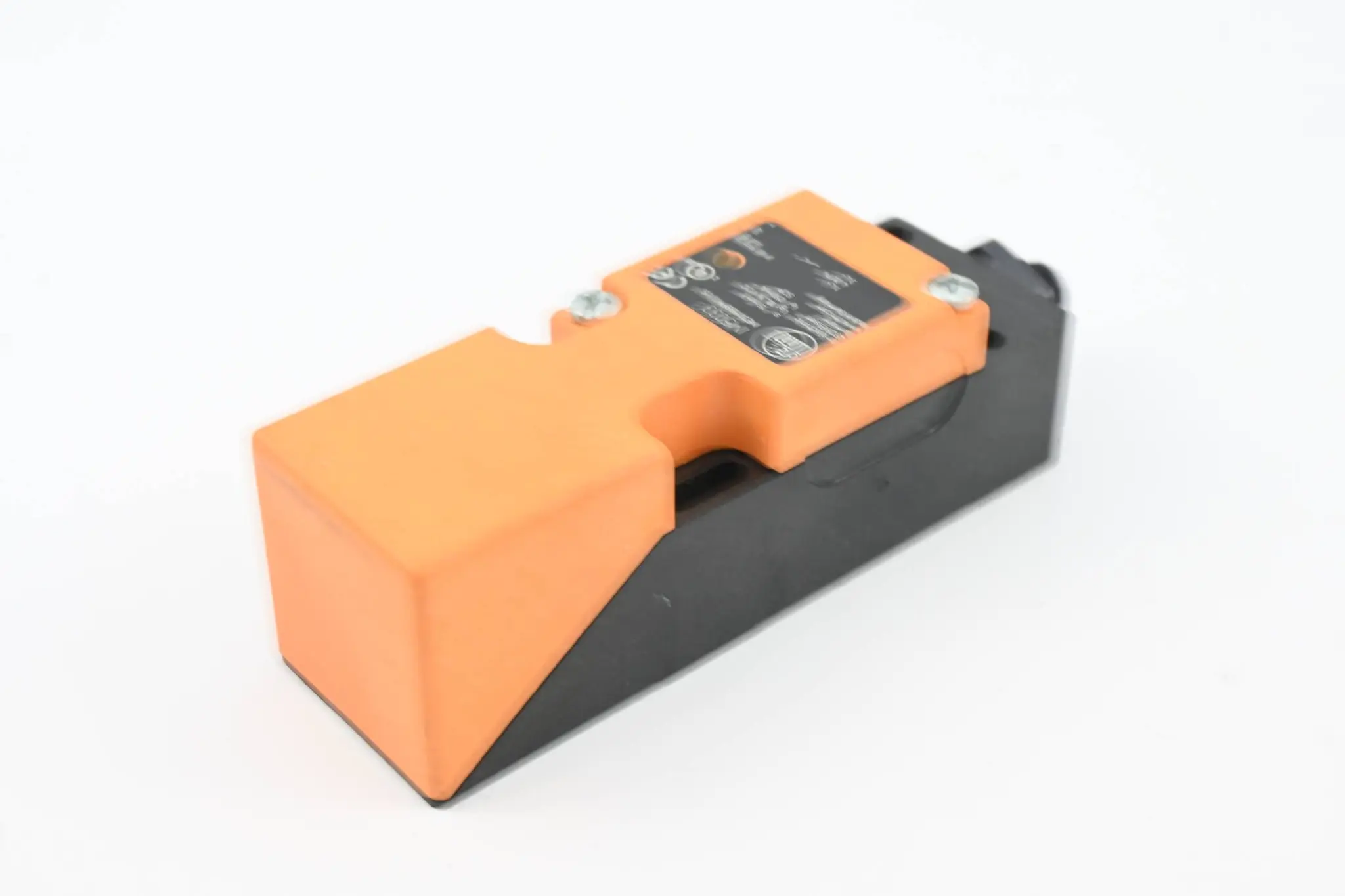 Produktfoto 1 von Ifm induktiver Sensor IM5033 IME3015BBPKG/US-100