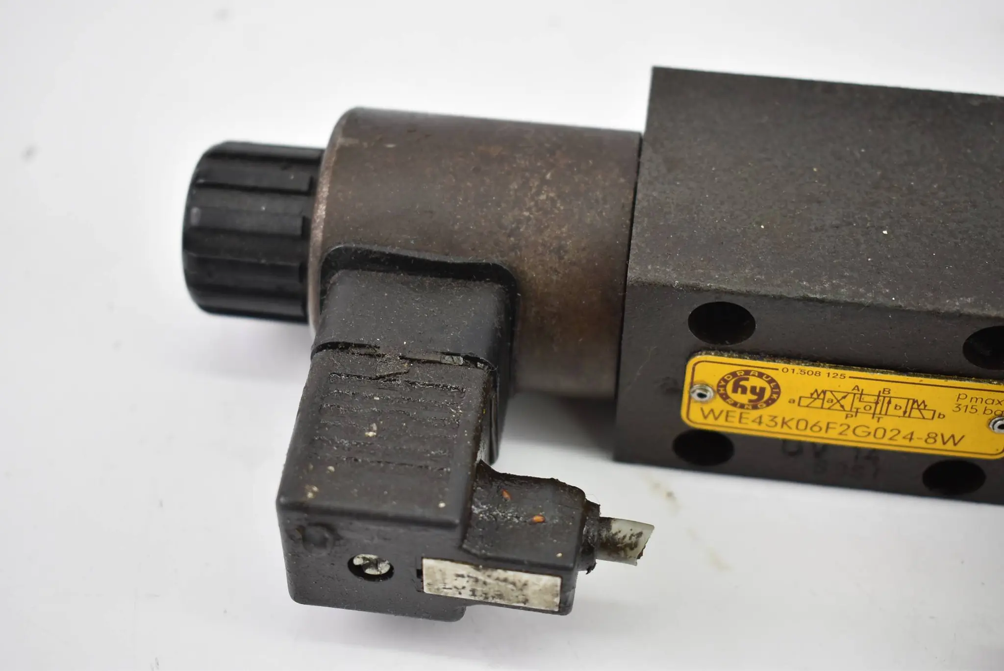 Produktfoto 1 von Hydraulikring Wegeventil 315bar WEE43K06F2G024-8W
