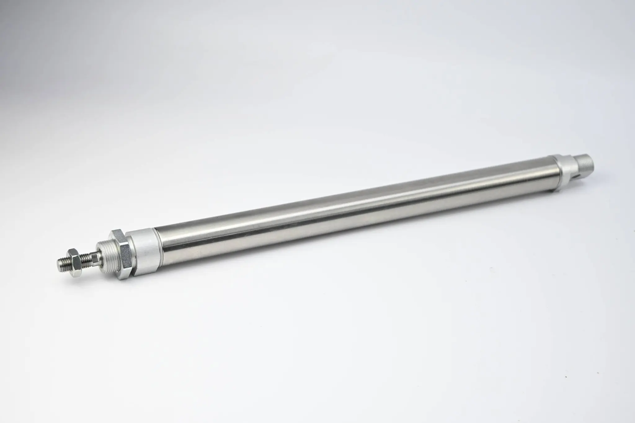 Produktfoto 1 von Aventics Minizylinder MNI-DA-25-0300-D-31-01-1-00-000-00 ( 0822334517 )