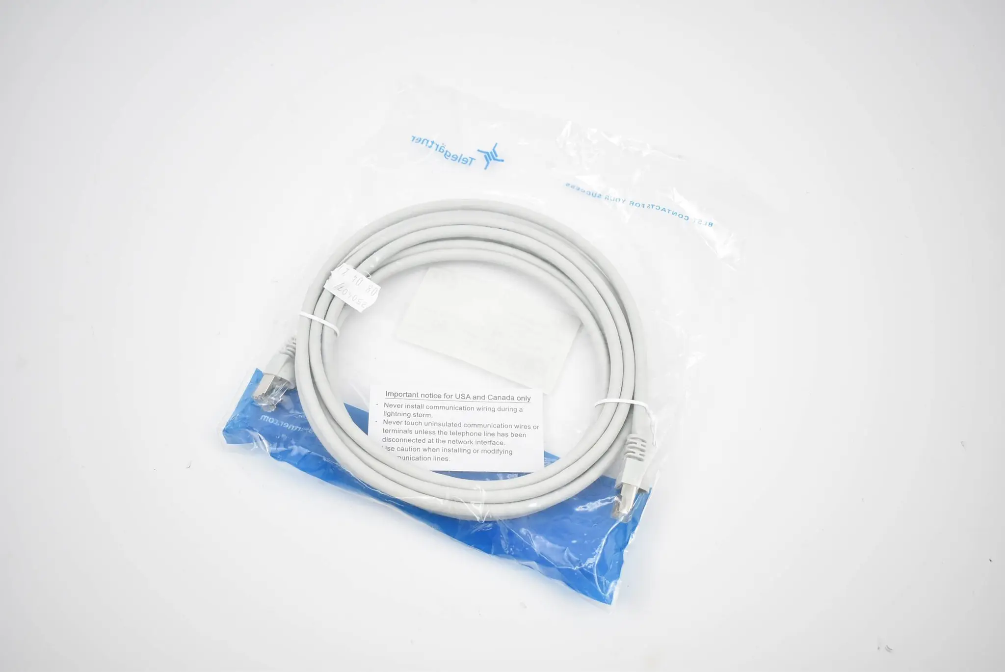 Produktfoto 1 von Telegärtner Netzwerkkabel L00002A0112 ( 3,0m ) MP8 FS500 LSZH grau