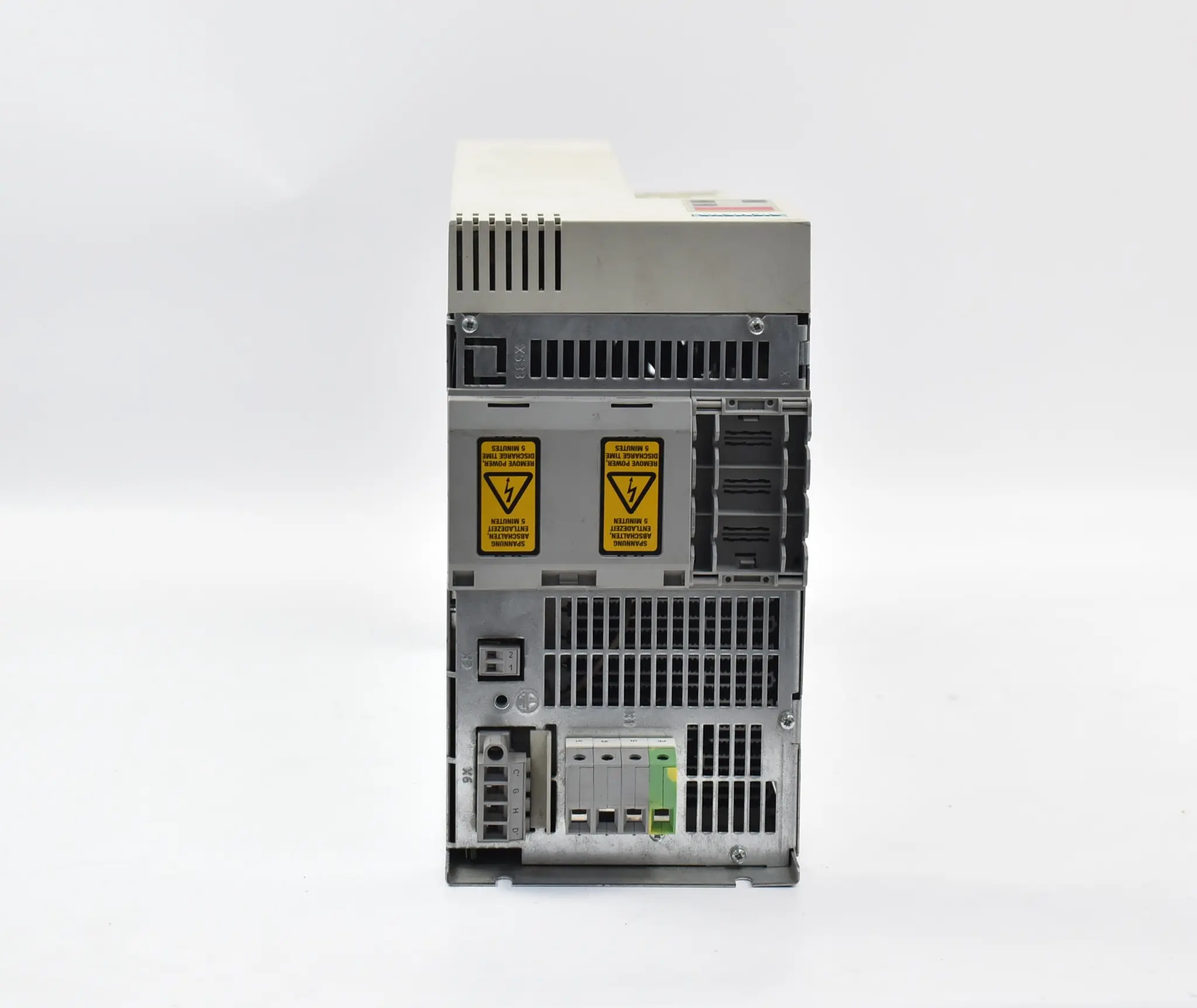 Produktfoto 1 von Siemens Masterdrives VC 380-480V 32,8A 6SE7022-1EP60-Z ( 6ES7 022-1EP60-Z ) E.E