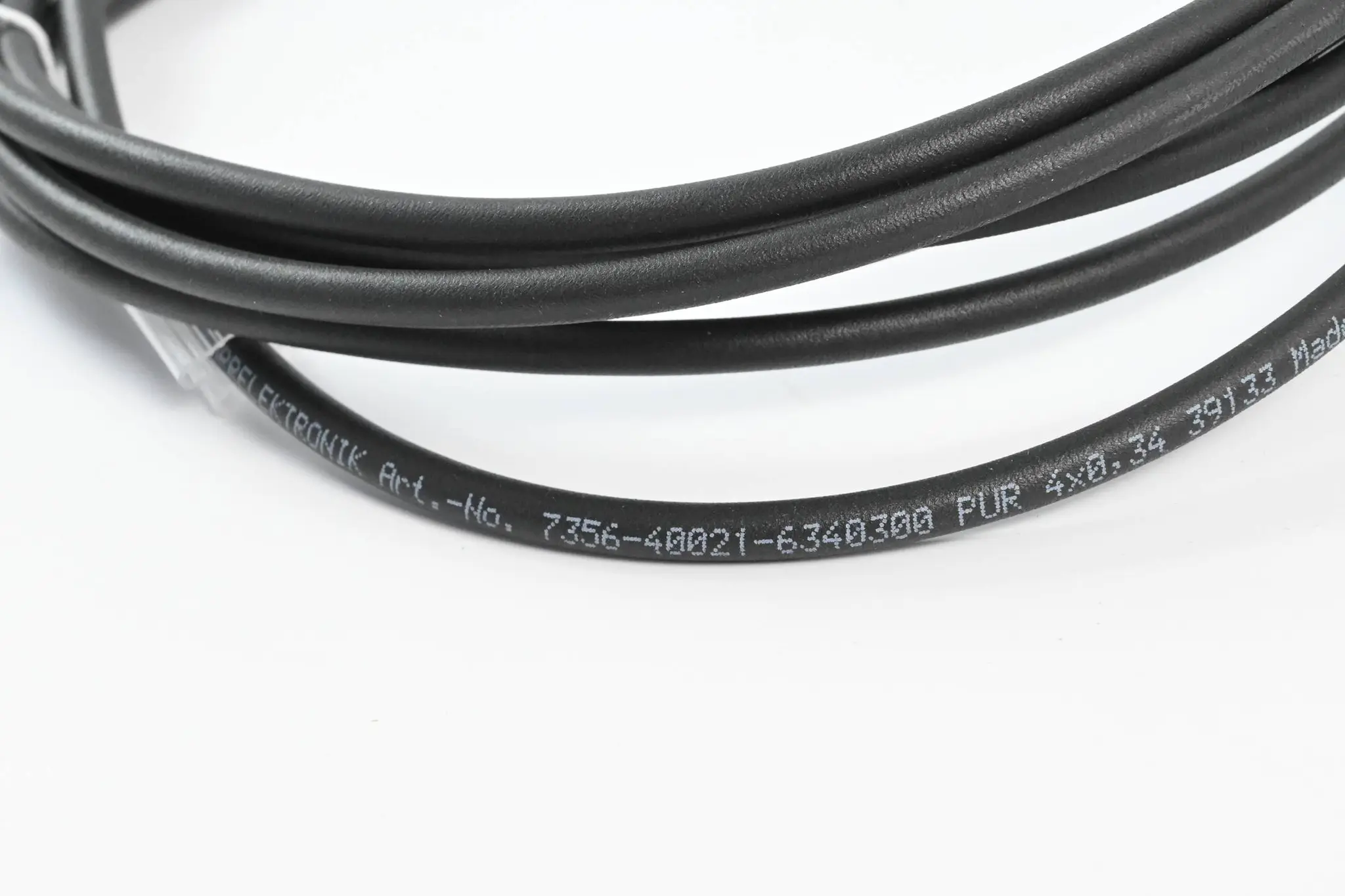 Produktfoto 1 von Murr Elektronik M12 St. 0° / M12 Bu. 0° 3m ( 7356-40021-6340300 )