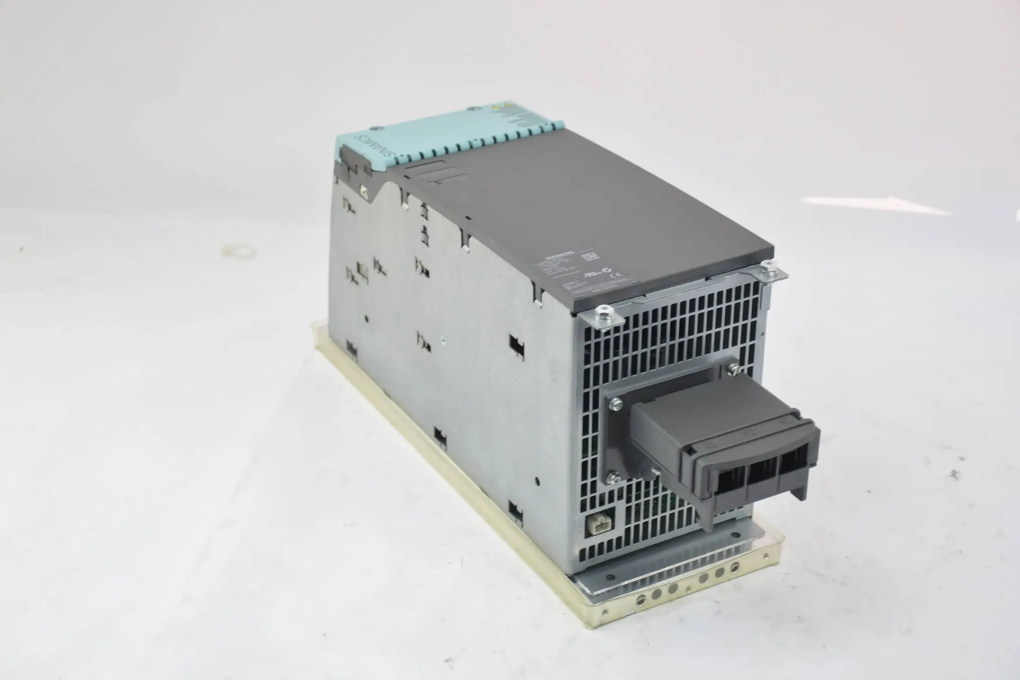 Produktfoto 1 von Siemens Sinamics S120 6SL3126-1TE26-0AA3 ( 6SL3 126-1TE26-0AA3 ) E. C