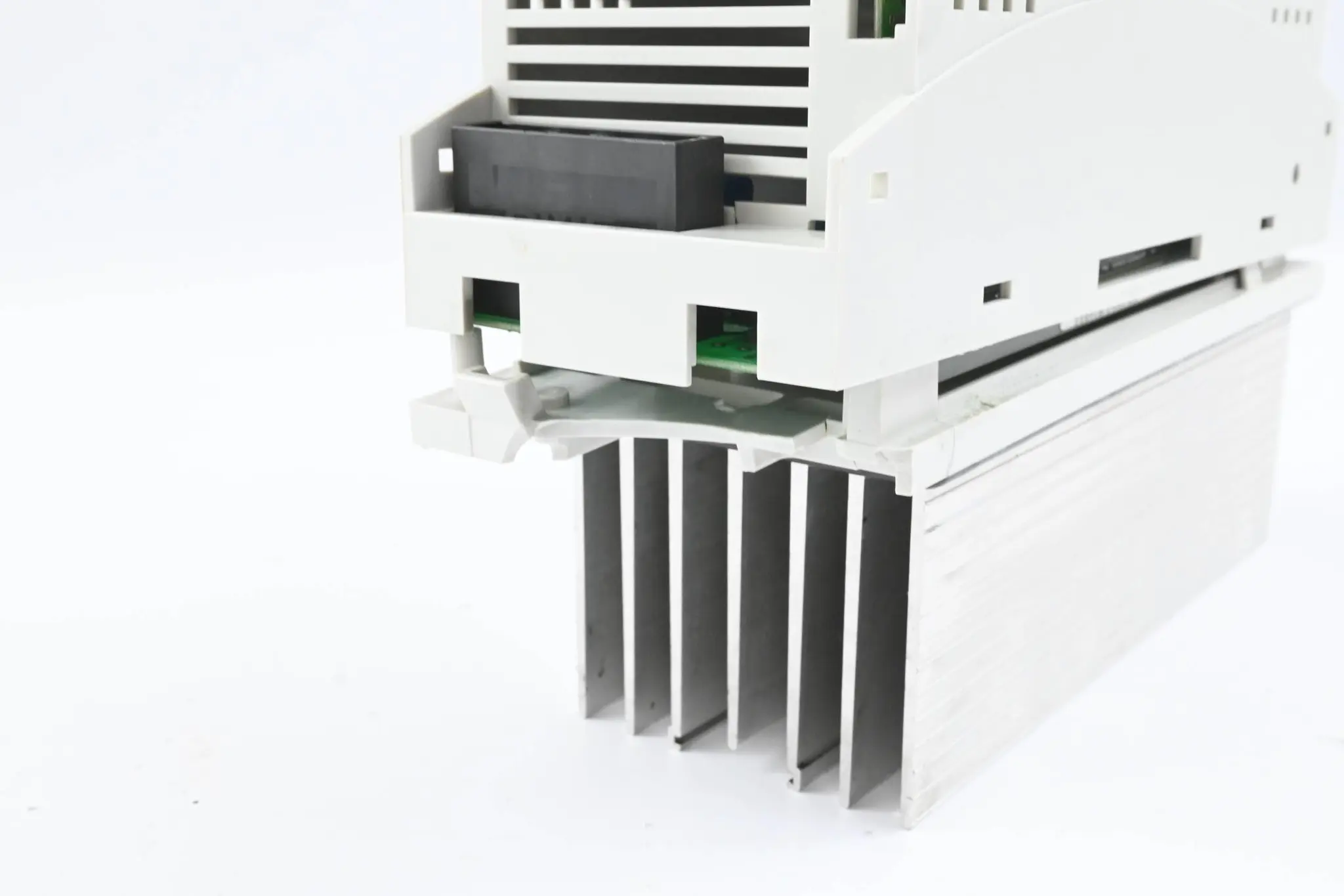 Produktfoto 1 von KUKA Lenze Servo Drive KSD1-16 E93DA552I4B531 ( 00423969 ) E93DA552I4B531XXVI05