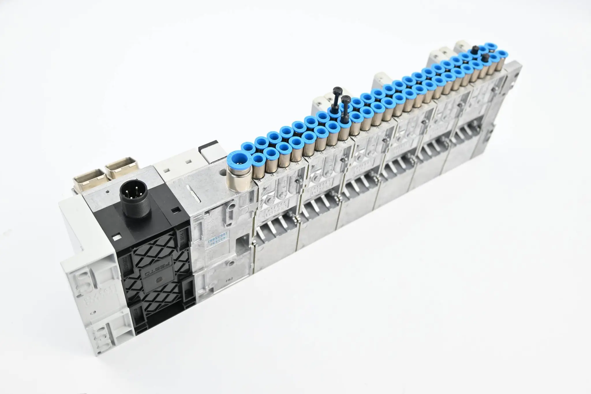 Produktfoto 1 von Festo Ventilinsel 530411 + 533373 + 533352 + 195716 + 195746 + 548751 + mehr