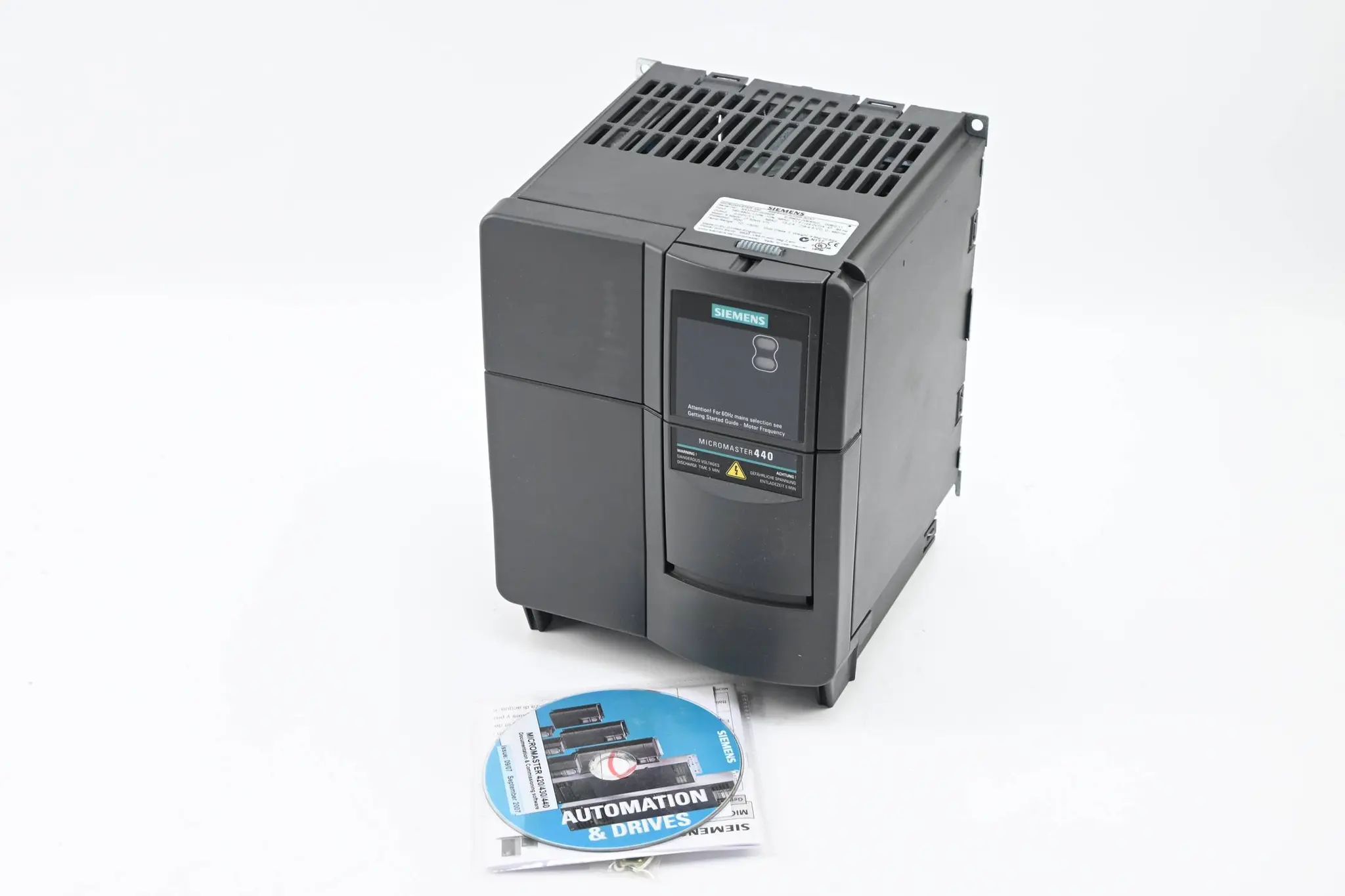 Produktfoto 1 von Siemens Micromaster 440 6SE6440-2UD25-5CA1 ( 6SE6 440-2UD25-5CA1 ) E. D06/2.11