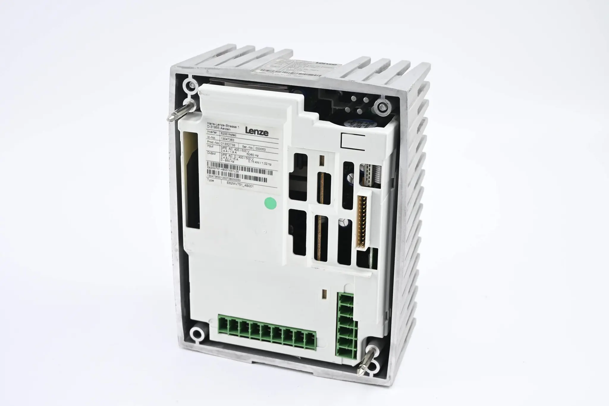 Produktfoto 1 von Lenze 8200 motec Frequenzumrichter E82MV751_4B001 ( 13047363 )