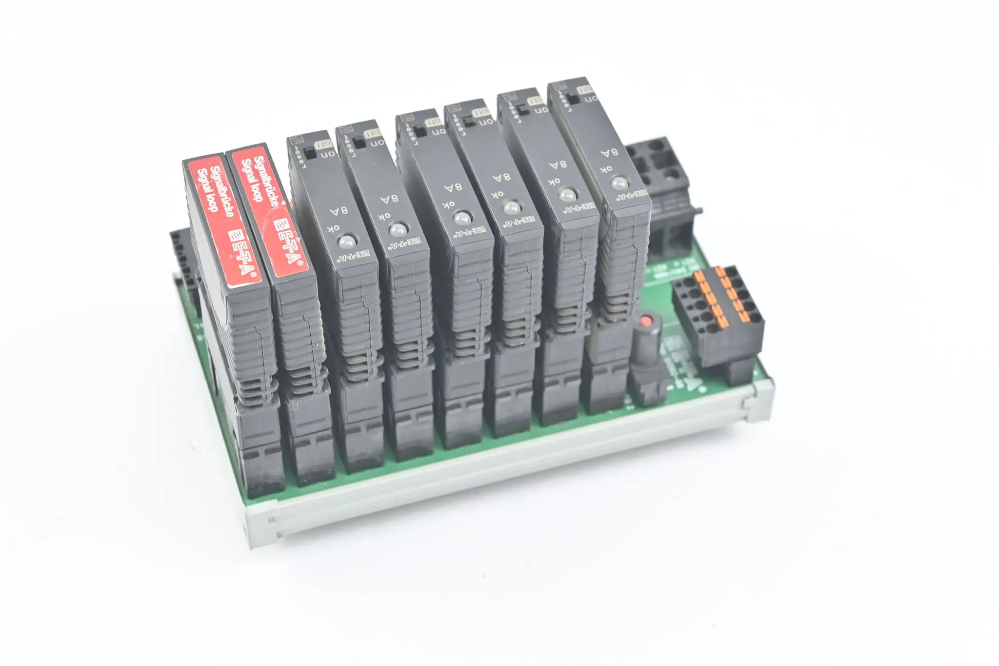 Produktfoto 1 von E-T-A ETA Stromverteilungssystem konfiguriert SVS02-08 inkl. ESX10 + SB-S11
