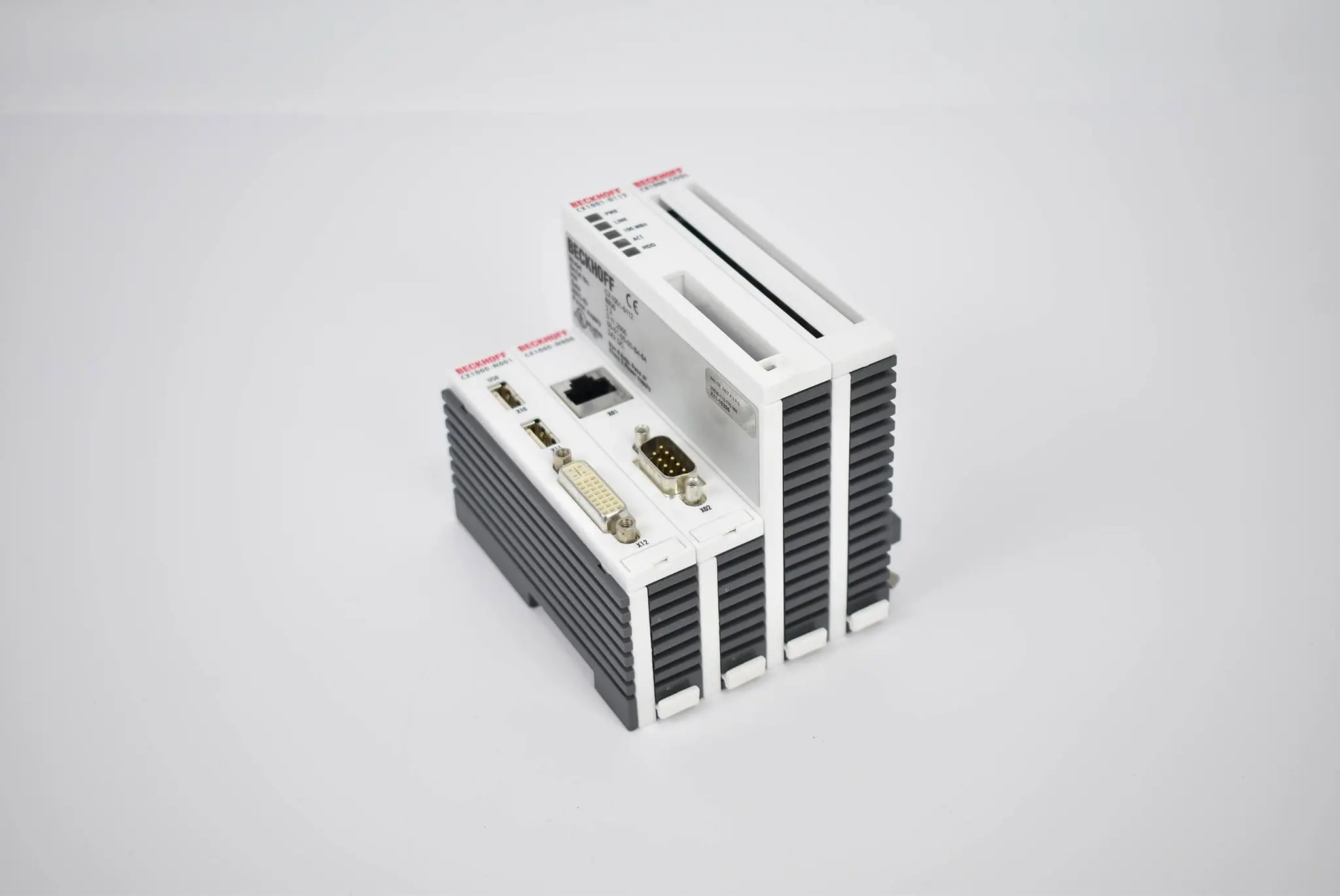 Produktfoto 1 von Beckhoff CX1000-N001 + CX1000-Cool + CX1001-0112 + CX1000-N000