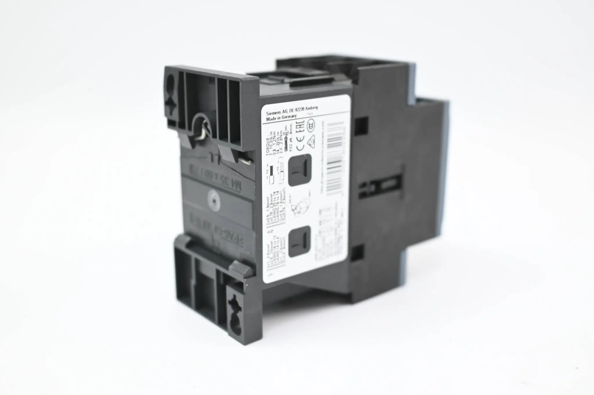 Produktfoto 1 von Siemens Sirius Leistungsschütz 3RT2025-1AP00 ( 3RT2 025-1AP00 )