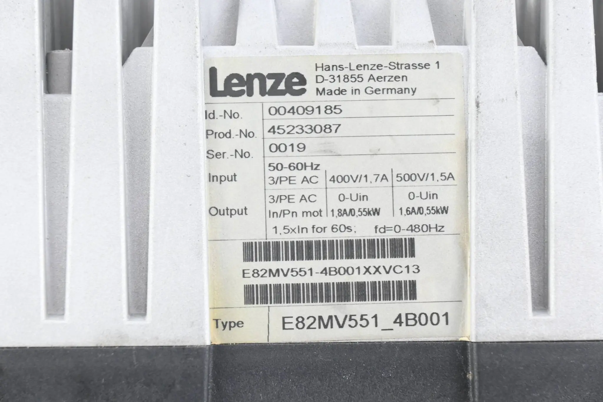Produktfoto 1 von Lenze 8200 motec Frequenzumrichter E82MV551_4B001 ( 00409185 )