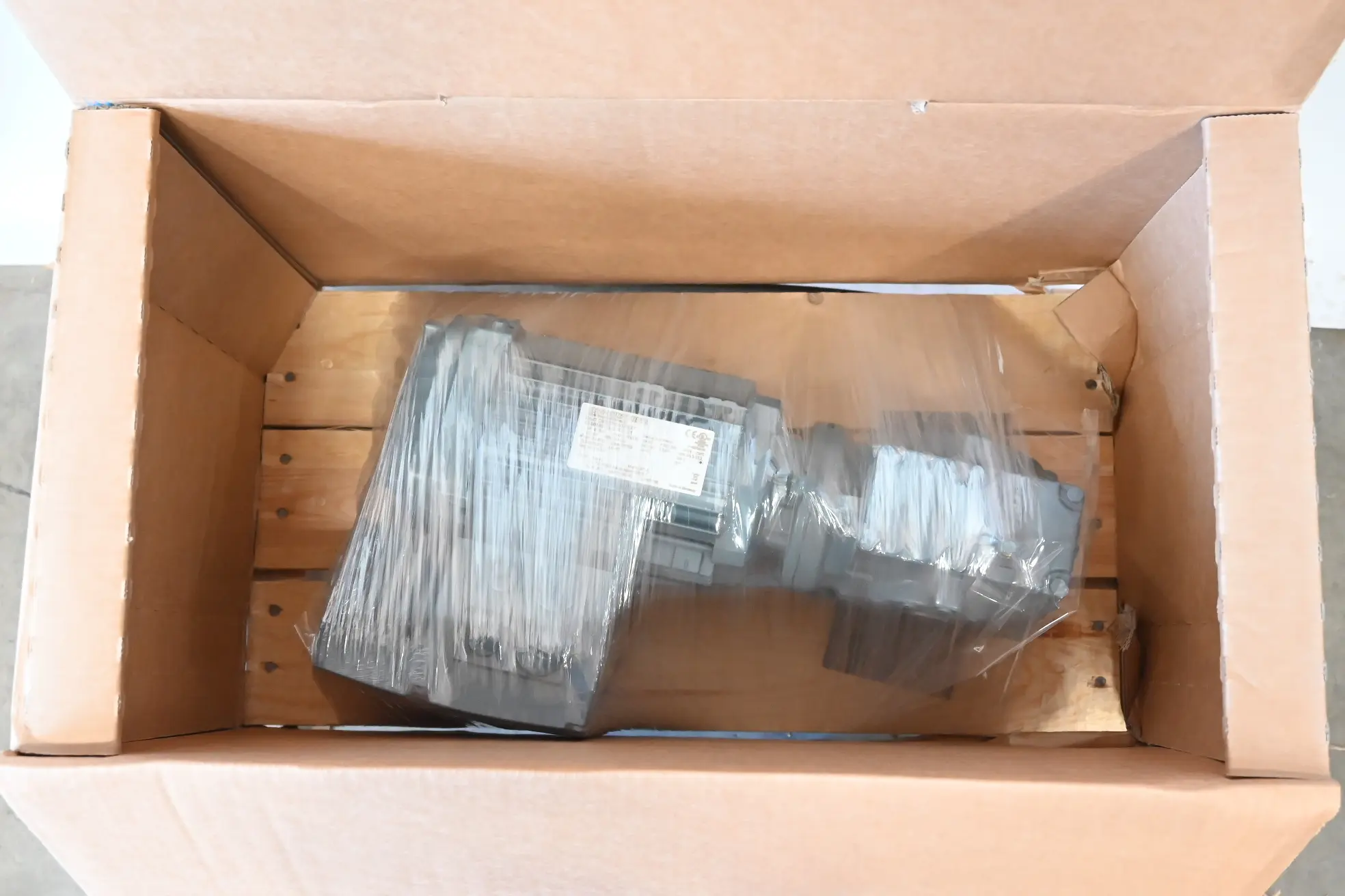 Produktfoto 1 von SEW-Eurodrive Getriebemotor SA47 DRN80M4/MM07 ( SA47DRN80M4/MM07 )
