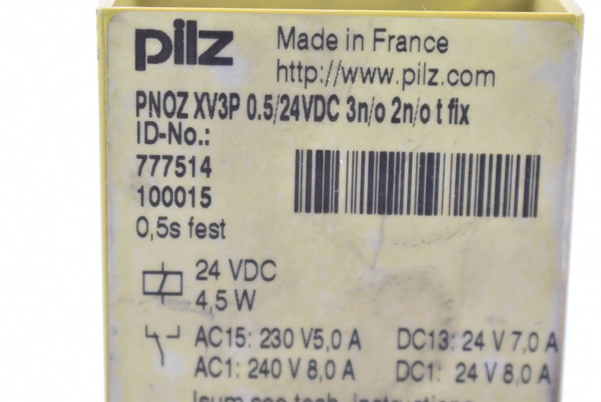 Produktfoto 1 von Pilz Sicherheitsrelais PNOZ XV3P 0,5/24VDC 3n/o 2n/ot fix ( 777514 )