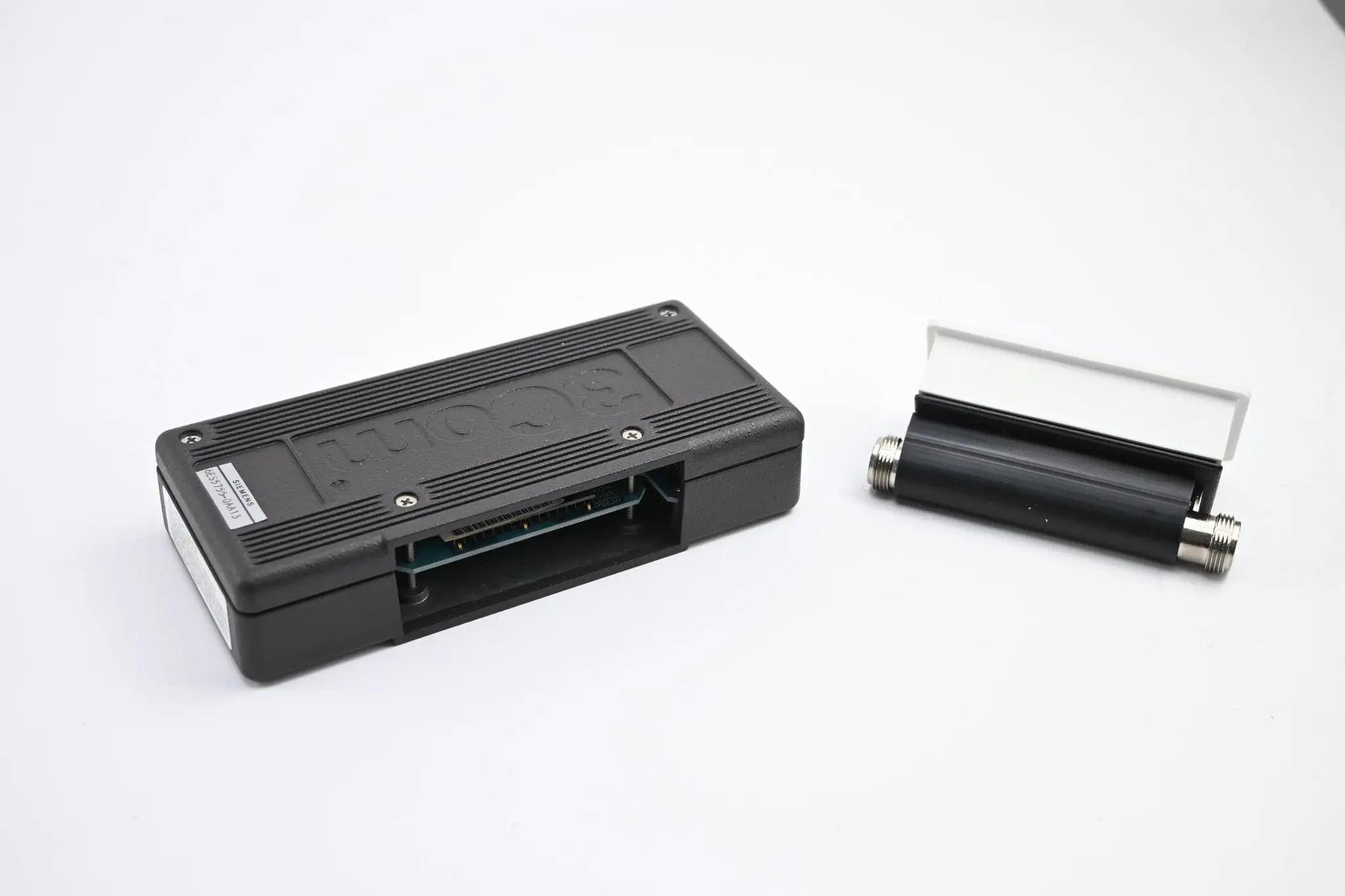 Produktfoto 1 von Siemens Sinec H1 Buskoppler 6ES5755-0AA13 ( 6ES5 755-0AA13 )
