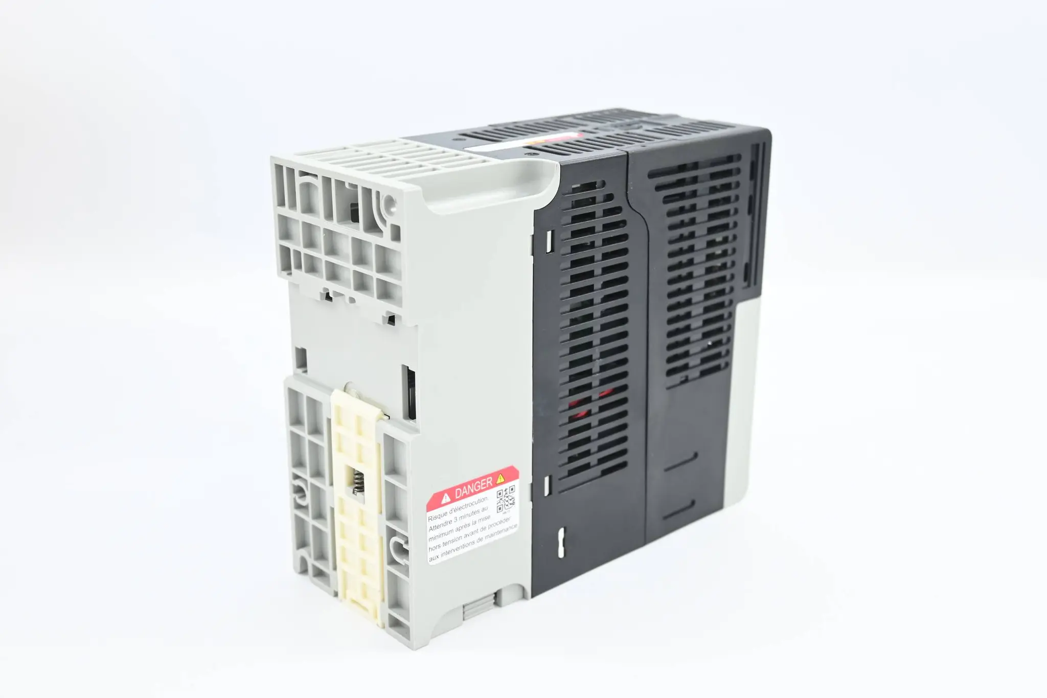 Produktfoto 1 von Allen-Bradley PowerFlex525 25B-D1P4N114 ( Ser. A ) 0,4 kW