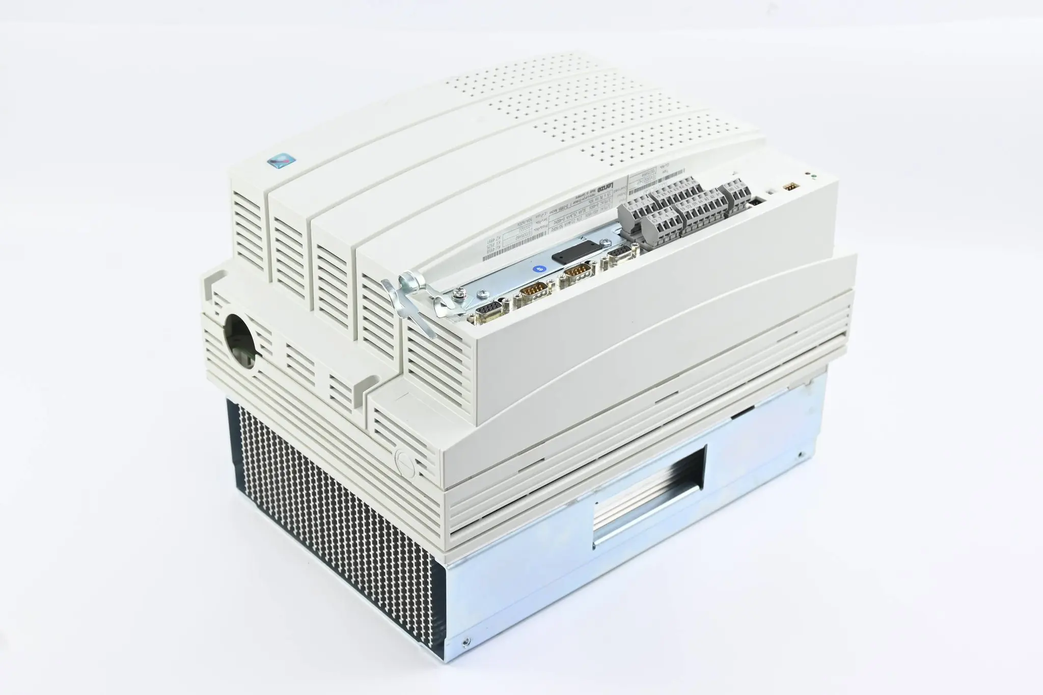 Produktfoto 1 von Lenze Servoumrichter EVS9327-EP ( 13015959 ) 33.9327PE.7C.62