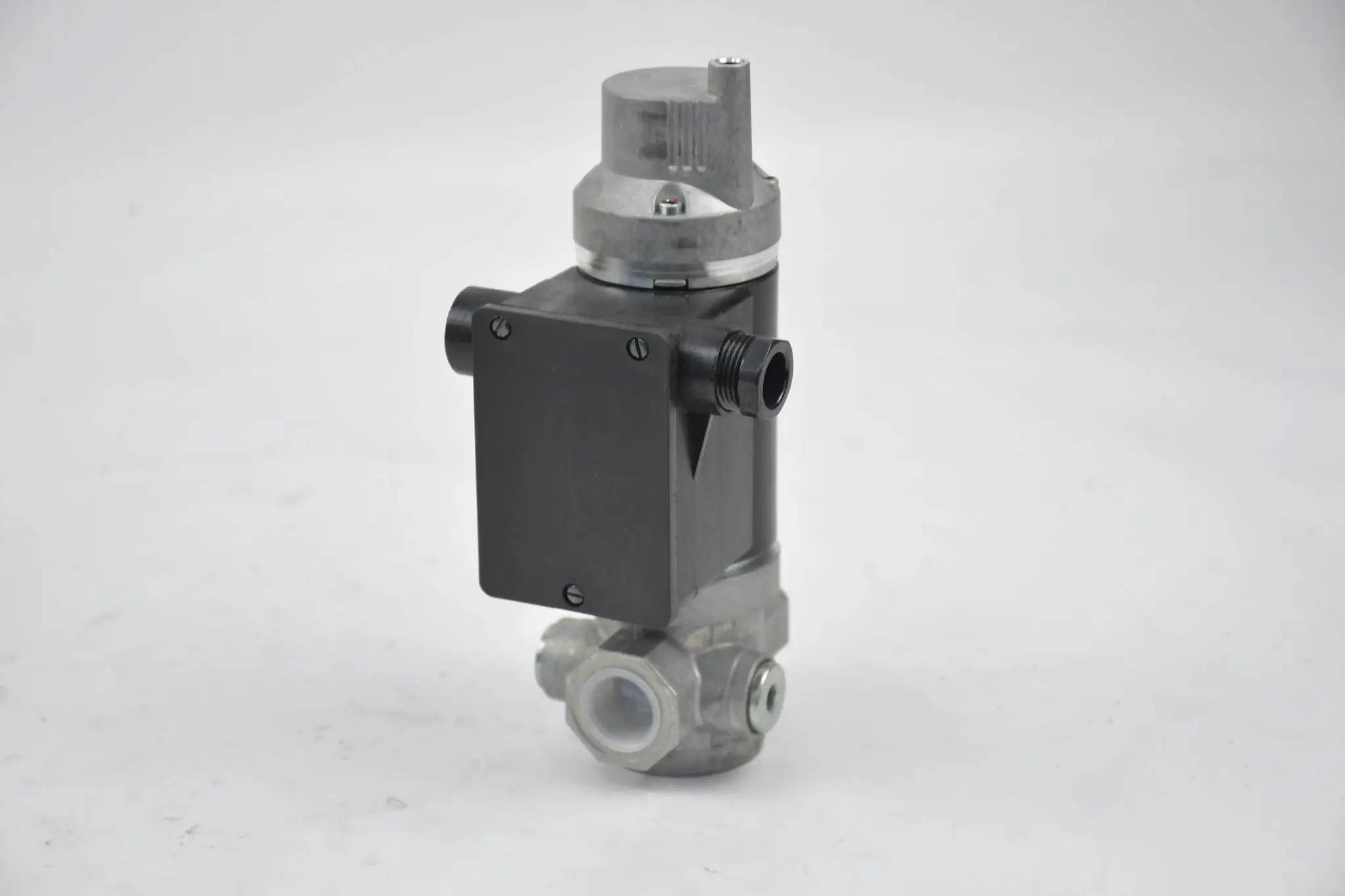 Produktfoto 1 von Krom Schröder Gas-Magnetventil VG 15 R02LD31 85205120 ( VG15R02LT31D )