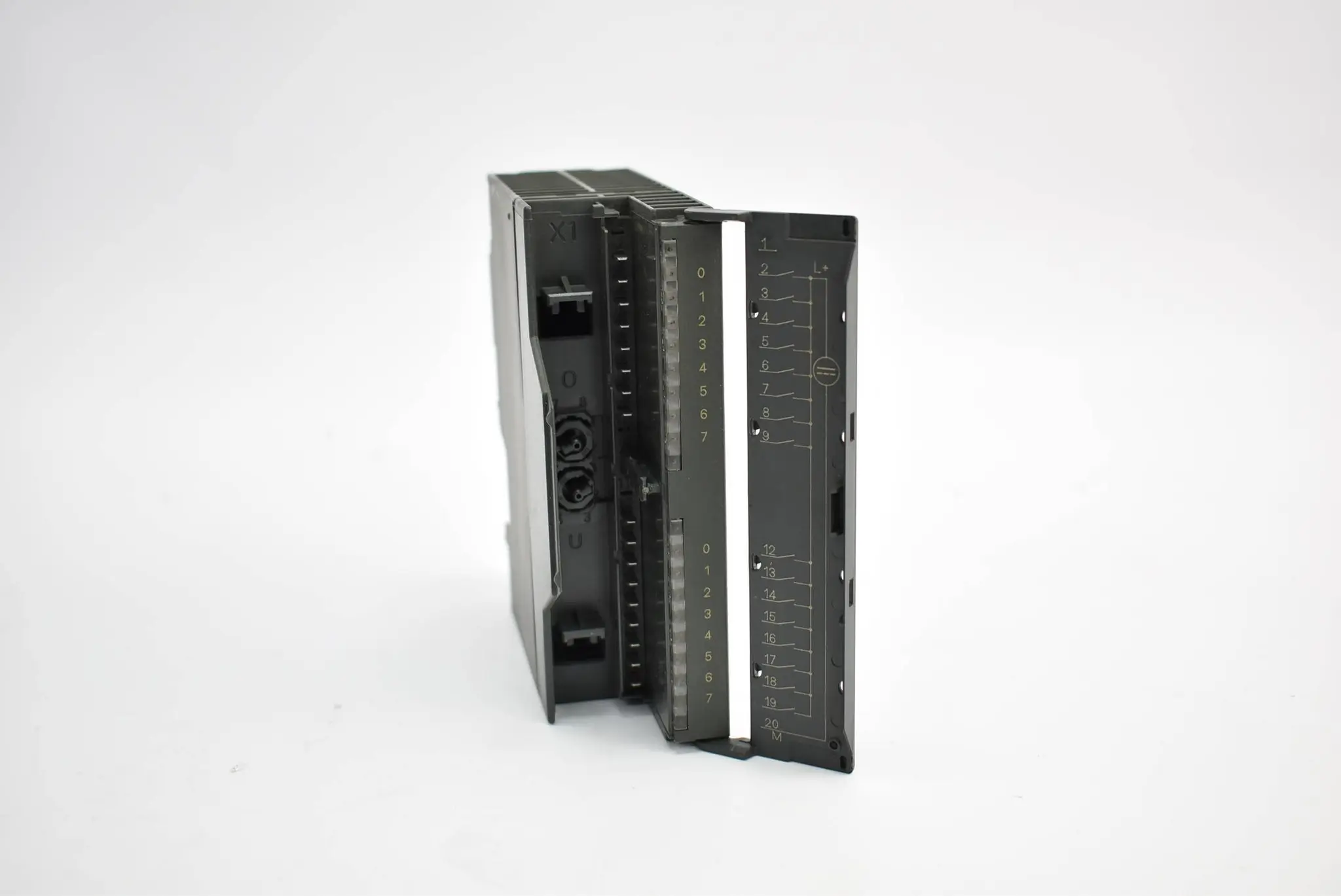 Produktfoto 1 von Siemens simatic S7-300 digital 6ES7 321-1BH02-0AA0 ( 6ES7321-1BH02-0AA0 ) E3