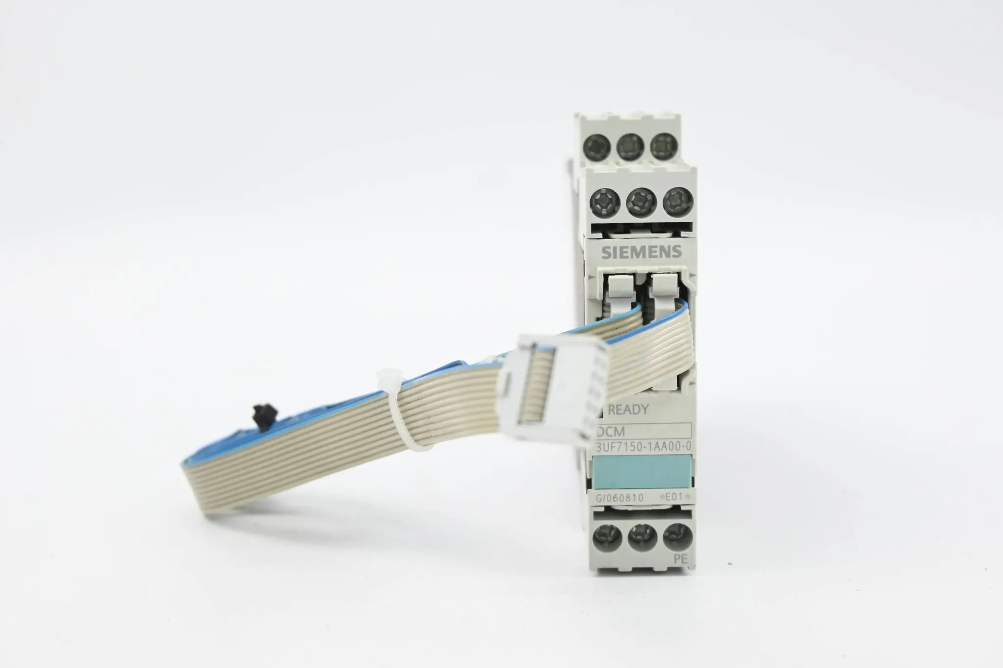Produktfoto 1 von Siemens Entkoppelmodul 3UF7150-1AA00-0 ( 3UF7 150-1AA00-0 ) inkl. Kabel