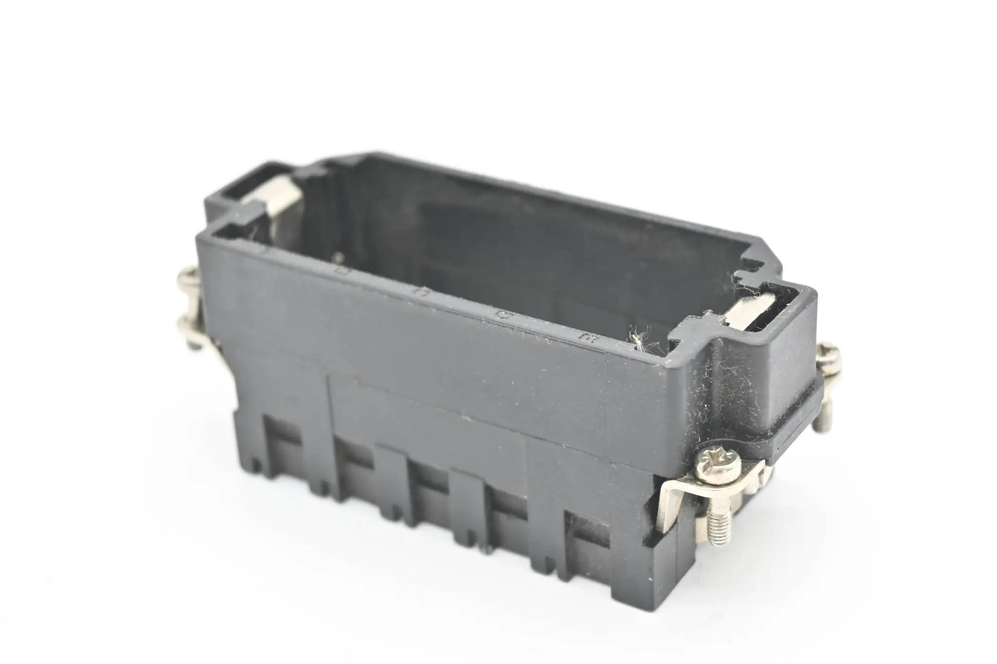 Produktfoto 1 von Amphenol Rahmen für Module männlich C146 P16 002 G8 ( C146P16002G8 )