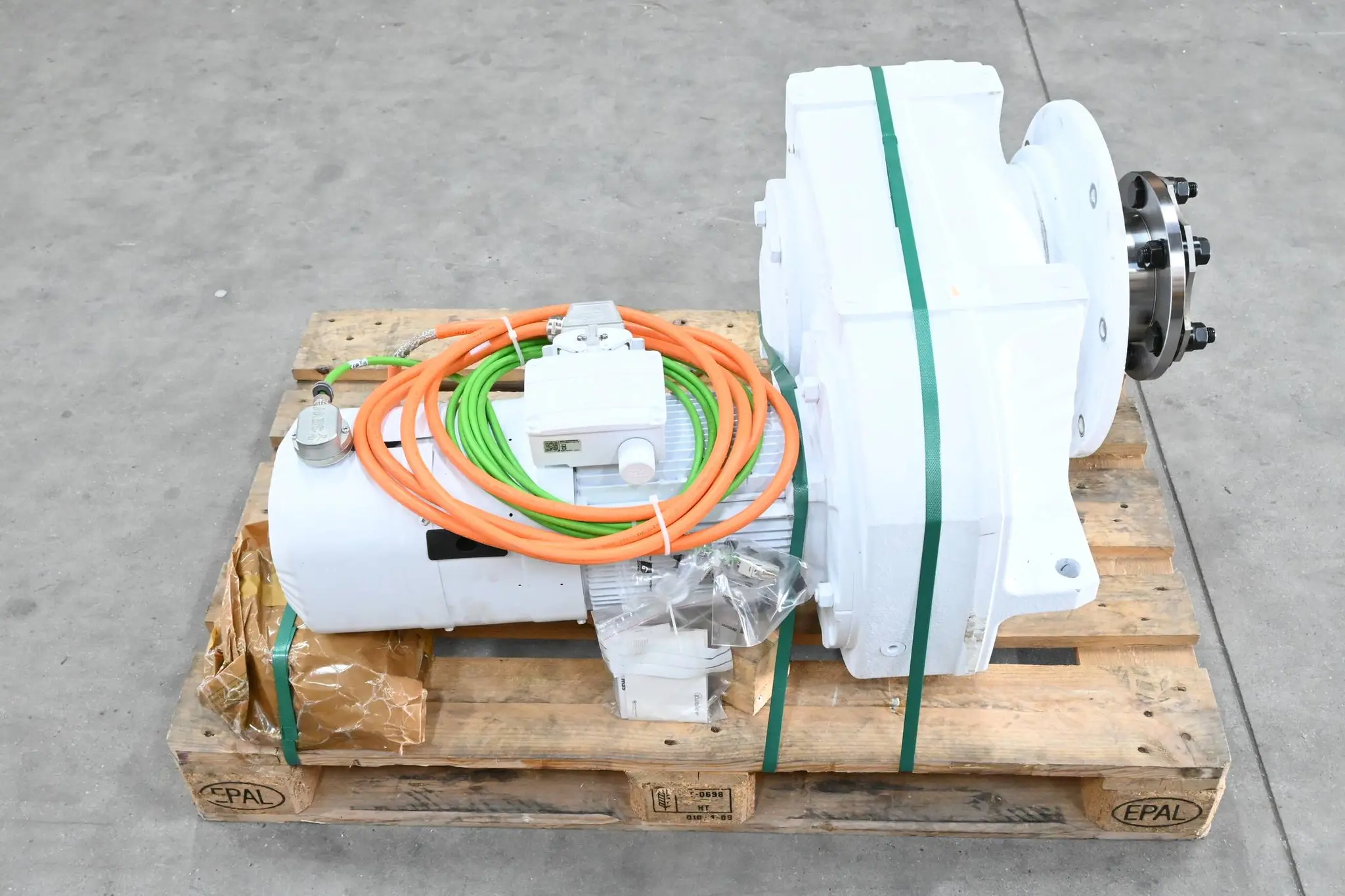 SEW-Eurodrive Getriebemotor FF107/RDRN112M4/BE5/ASB8/TH/AK8W