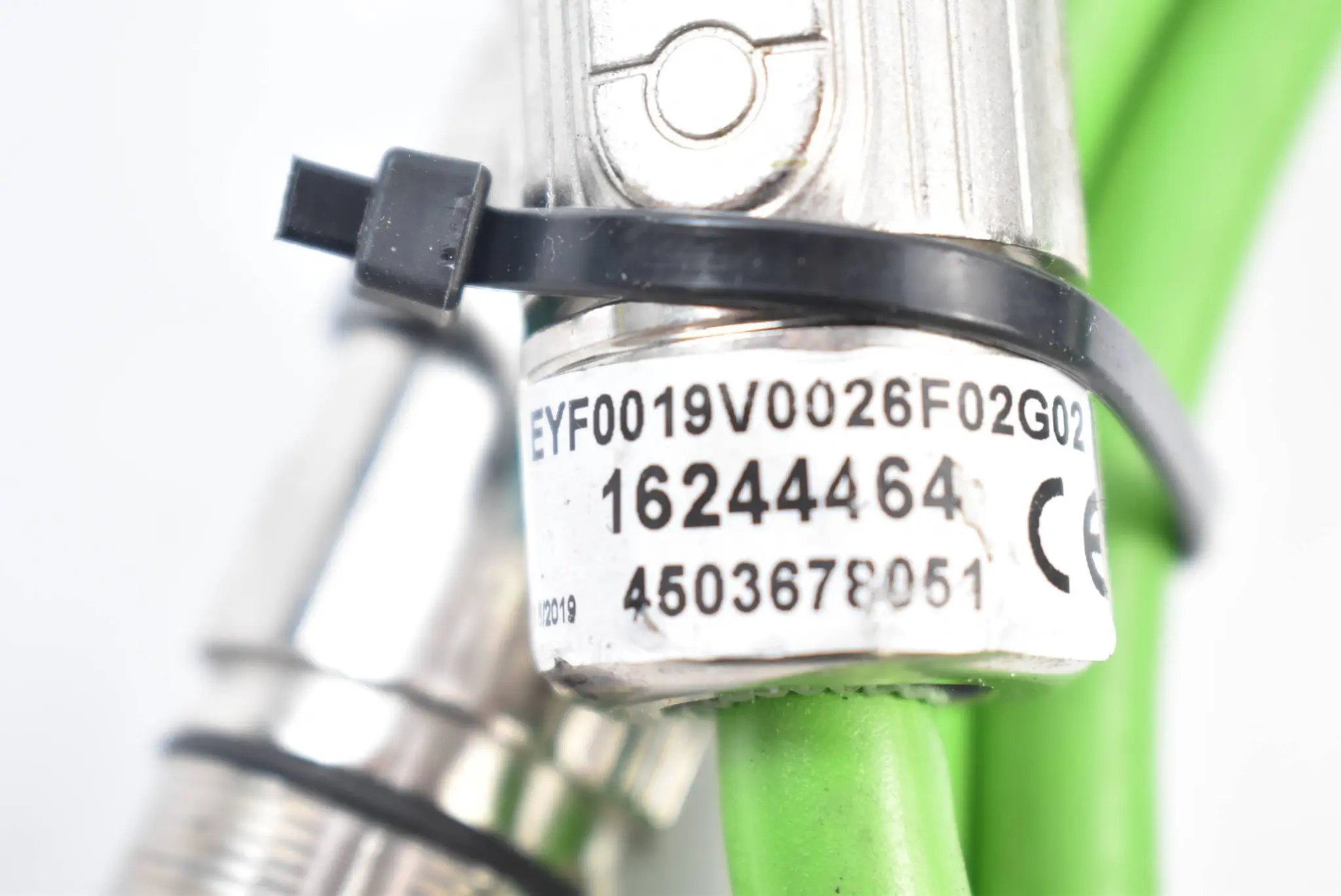 Produktfoto 1 von Lenze EYF0019V0026F02G02 ( 16244464 ) 4x2x0,14+2x1,0 mm²