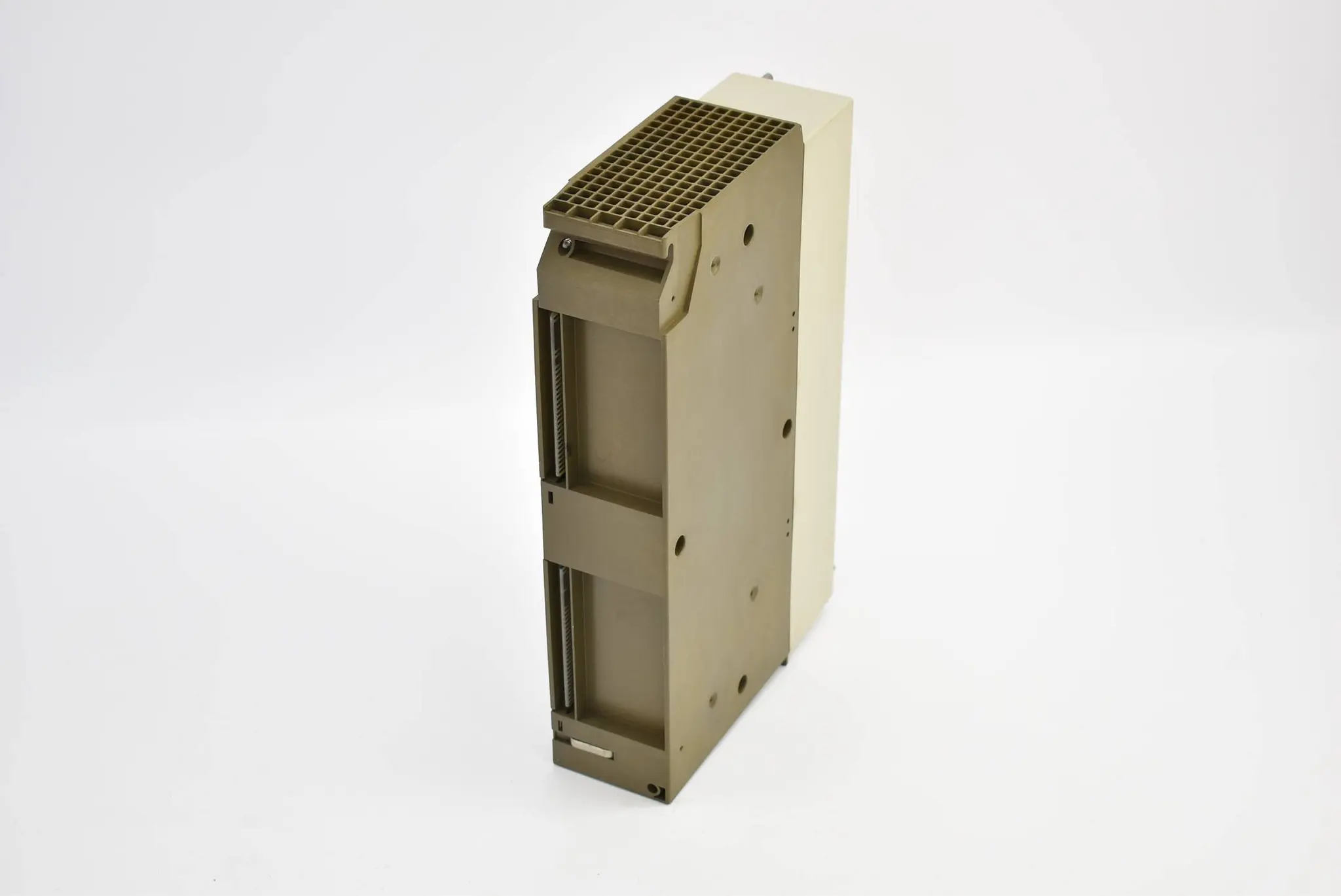 Produktfoto 1 von Siemens Simatic S5 Stromversorgung 6ES5951-7LB13 ( 6ES5 951-7LB13 )