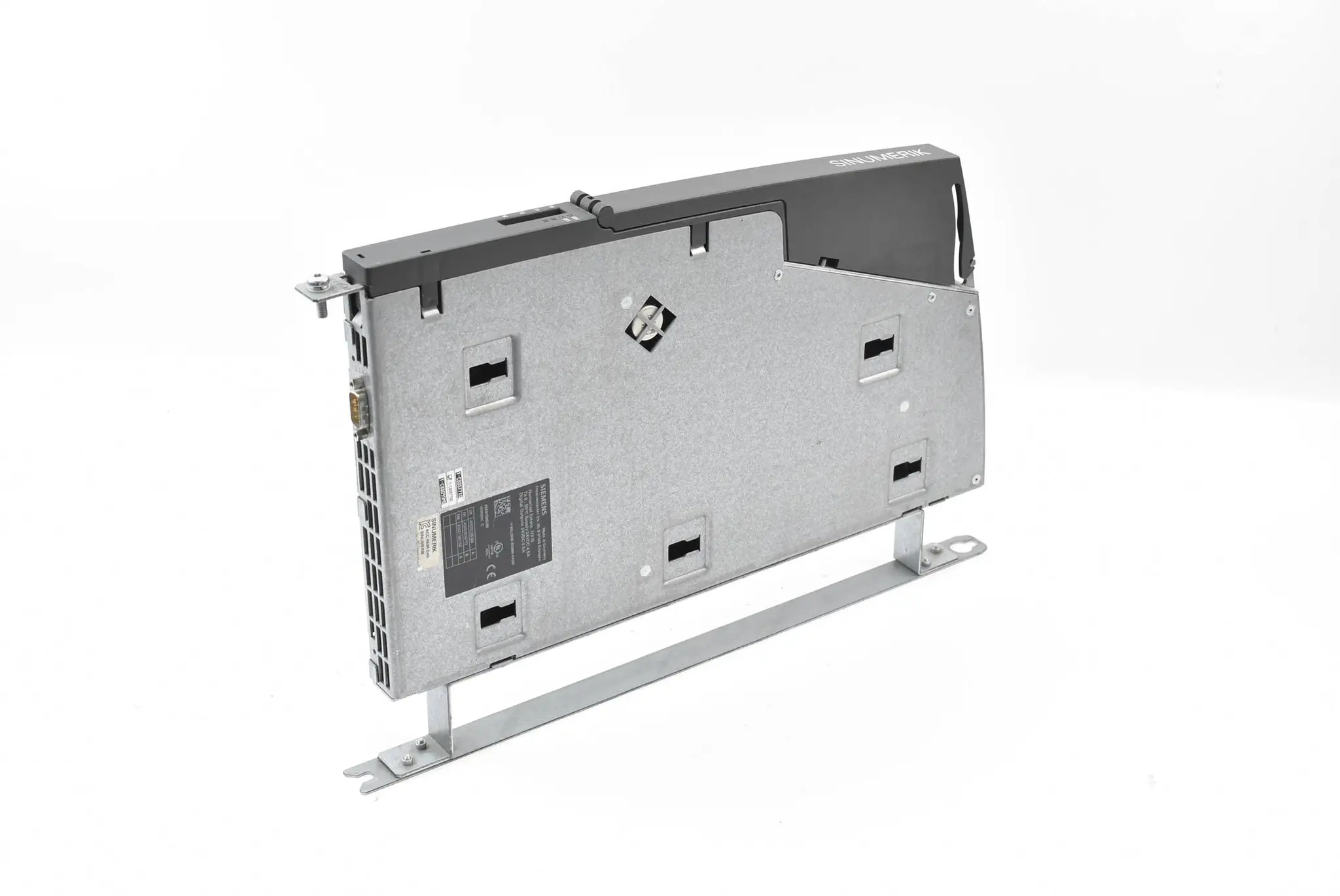 Produktfoto 1 von Siemens Sinamics Numeric Control 6SL3040-0NB00-0AA0 ( 6SL3 040-0NB00-0AA0 )