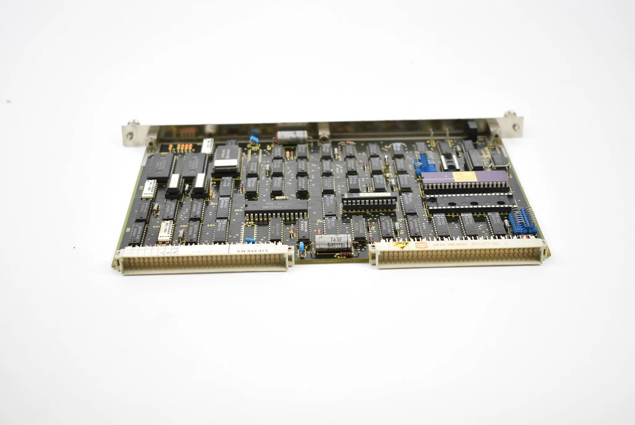 Produktfoto 1 von Siemens Sinumerik 3 GA4 Slave CPU 6FX1111-0AA02 ( 6FX1 111-0AA02 )