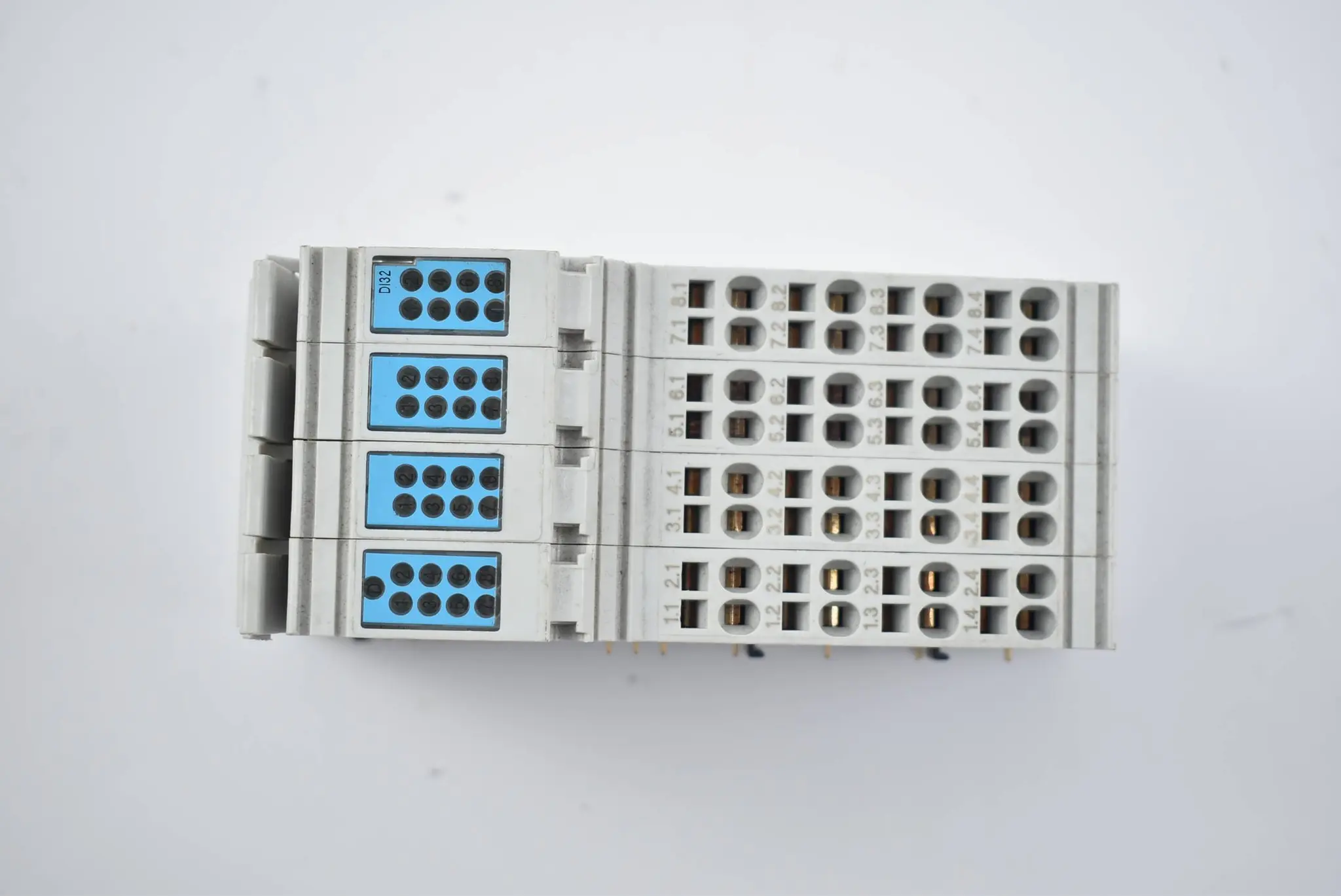 Produktfoto 1 von Rexroth R-IB IL 24 DI32/HD-PAC Steuerung ( R911170753-GB1 )